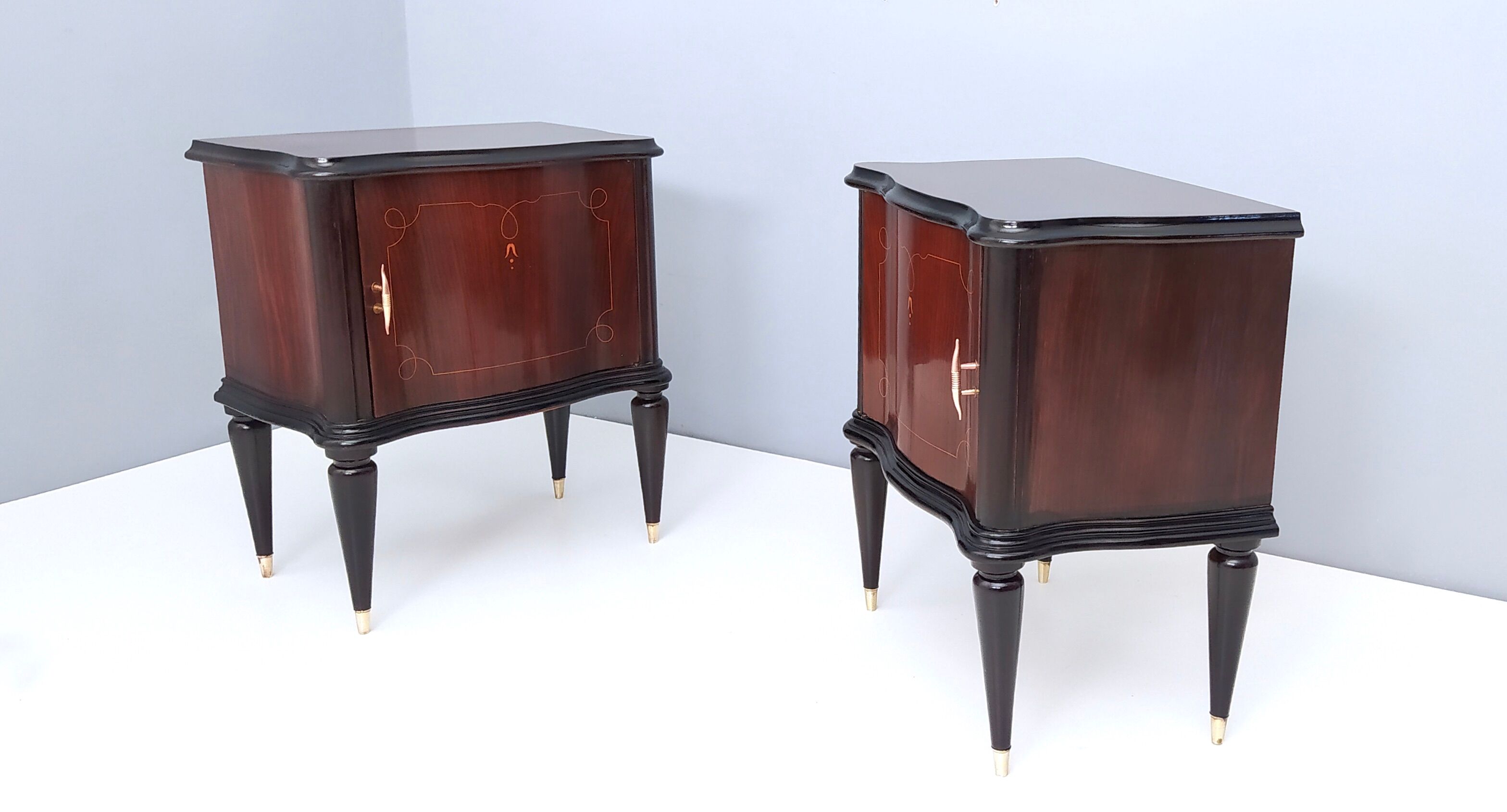 Pair of Mahogany Nightstands with in the Style of Tomaso Buzzi, Italy, 1950s