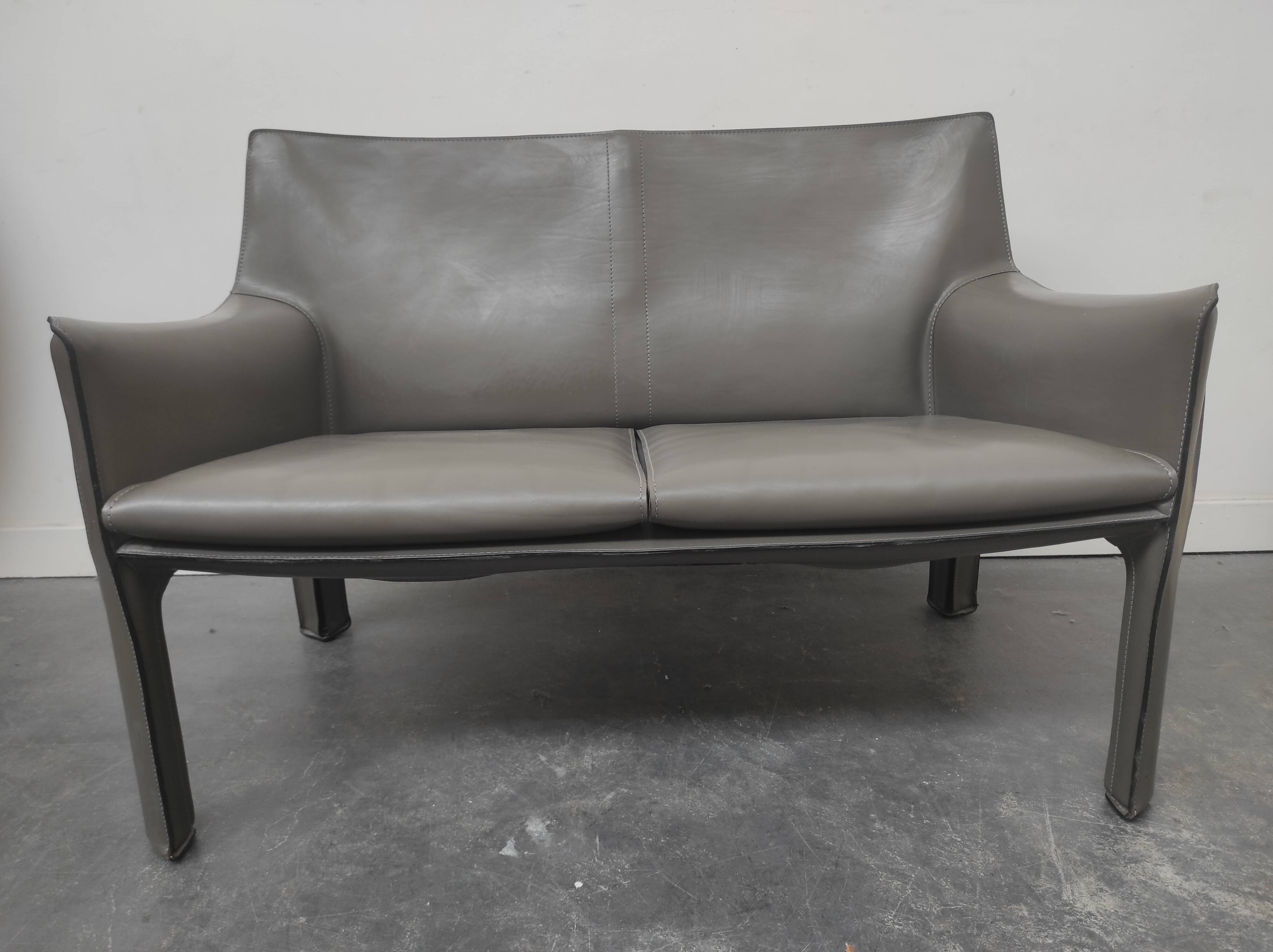 Canapé Cab 415 par Mario Bellini pour Cassina