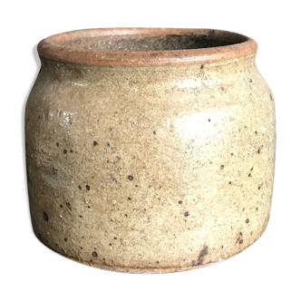 Small sandstone pot