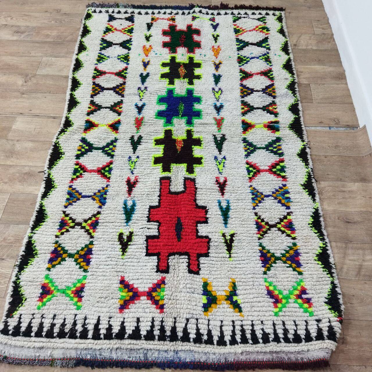Handcrafted Moroccan Berber Rug 233 X 136 CM