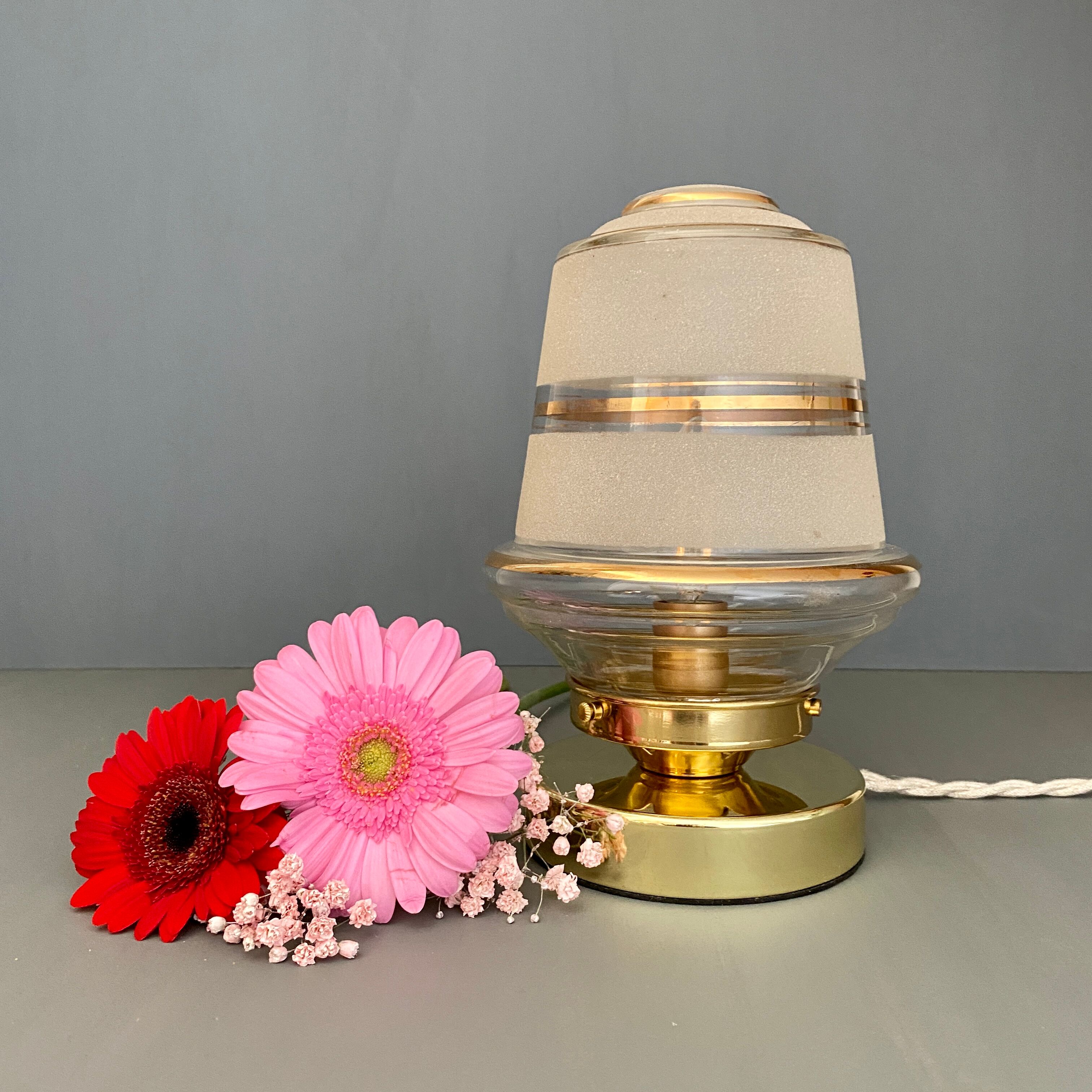 Vintage globe table lamp in white and gold frosted glass