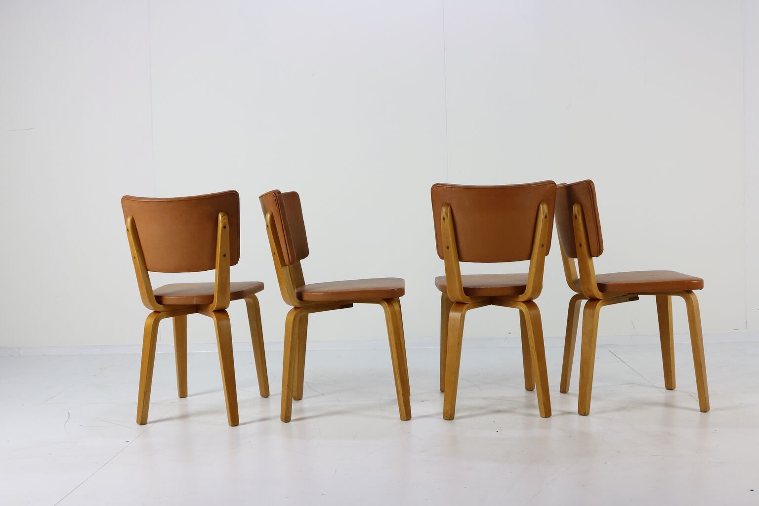 Early bentwood dinner set by Cor Alons