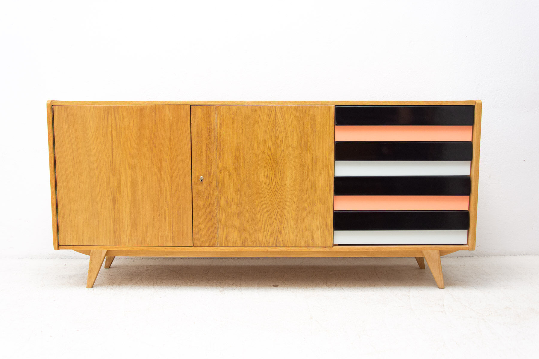 Mid Century U-460 sideboard by Jiří Jiroutek for Interiér Praha
