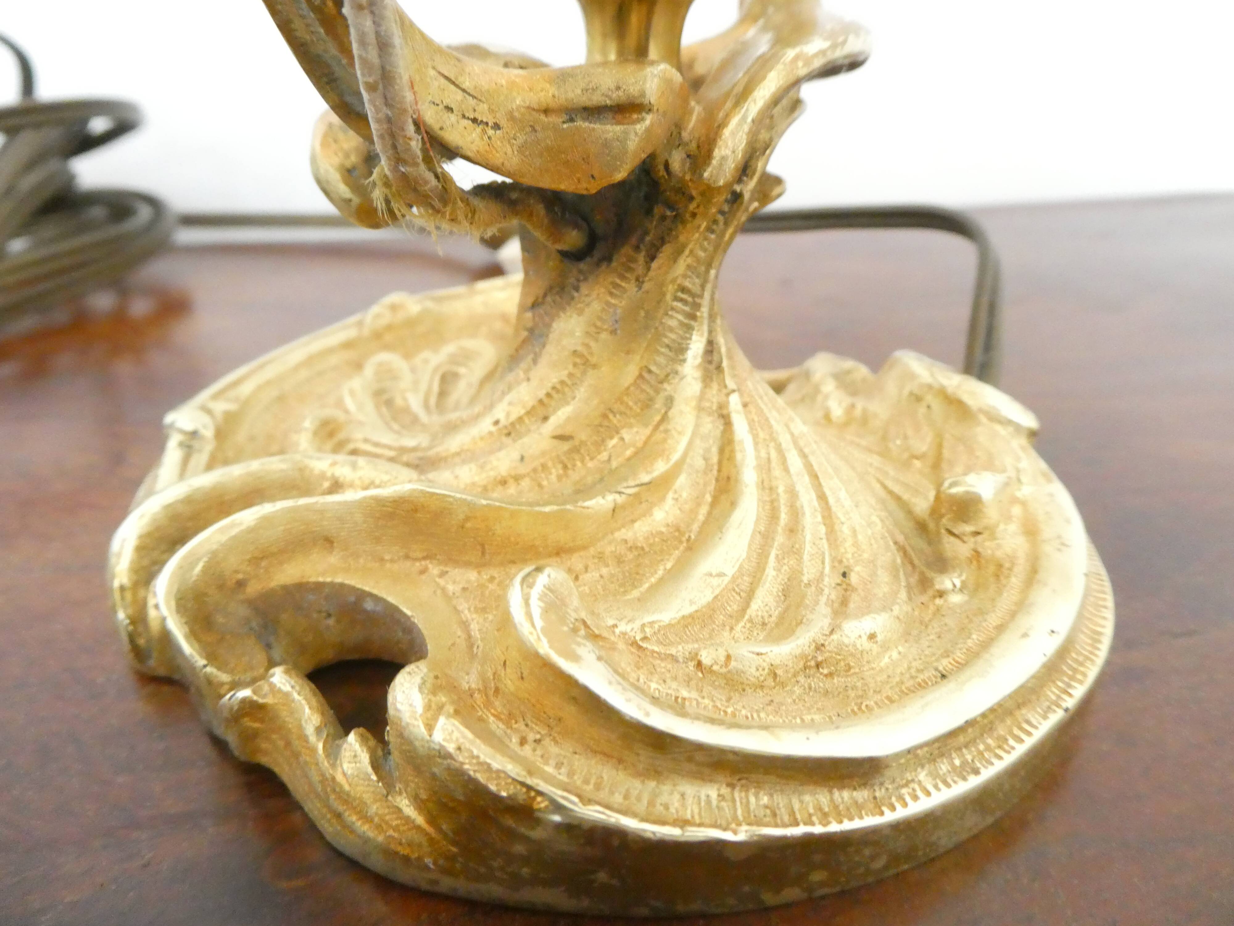 Louis XV Rococo style bouillotte lamp in gilt bronze with 2 light arms