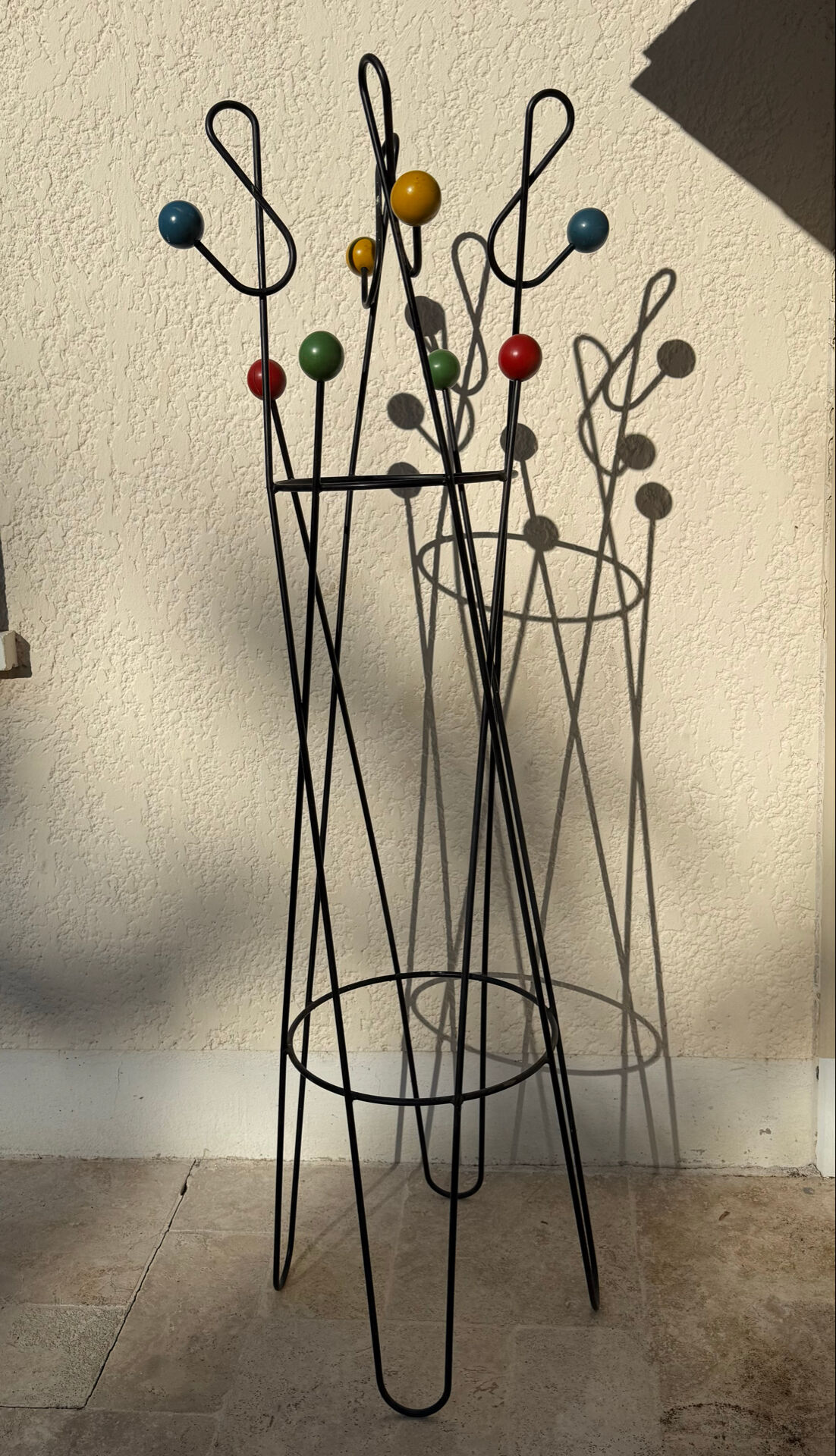 "Treble clef" coat rack Roger Ferraud