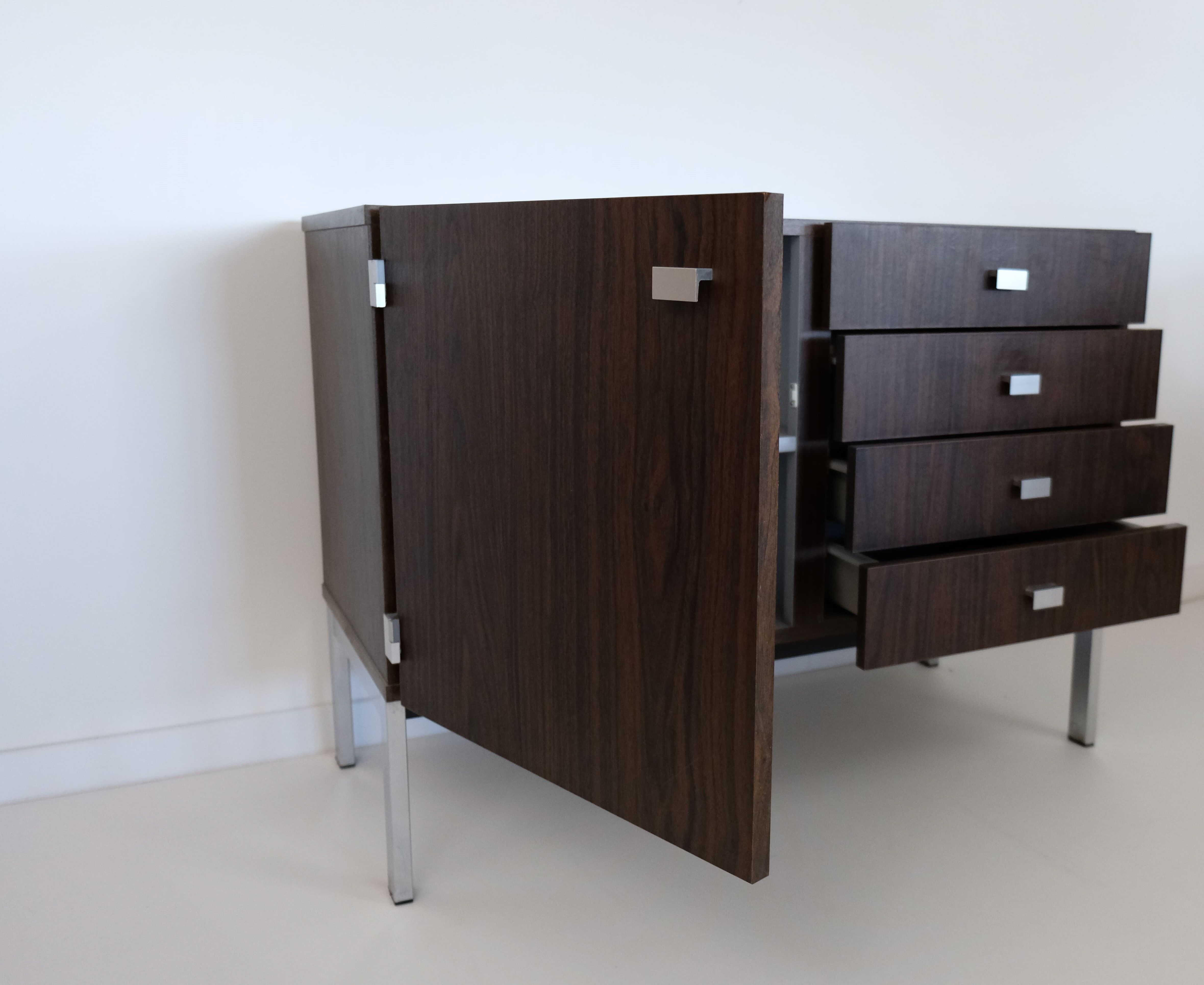 Buffet Pierre Guariche