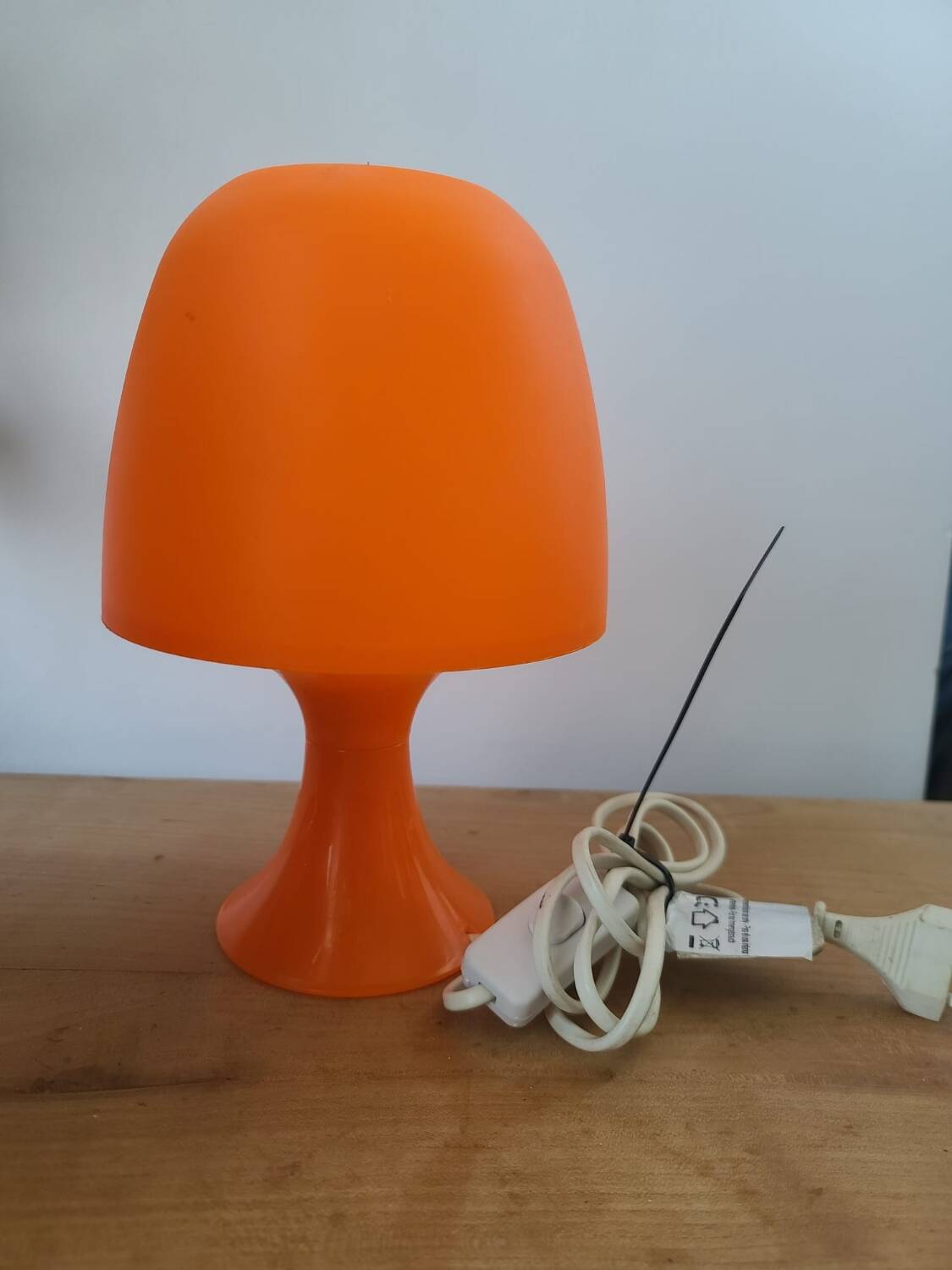 Vintage plastic mushroom table / bedside lamp