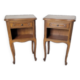 Paire de tables de chevet style Louis XV en chêne