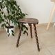 Tabouret tripode vintage en bois tourné