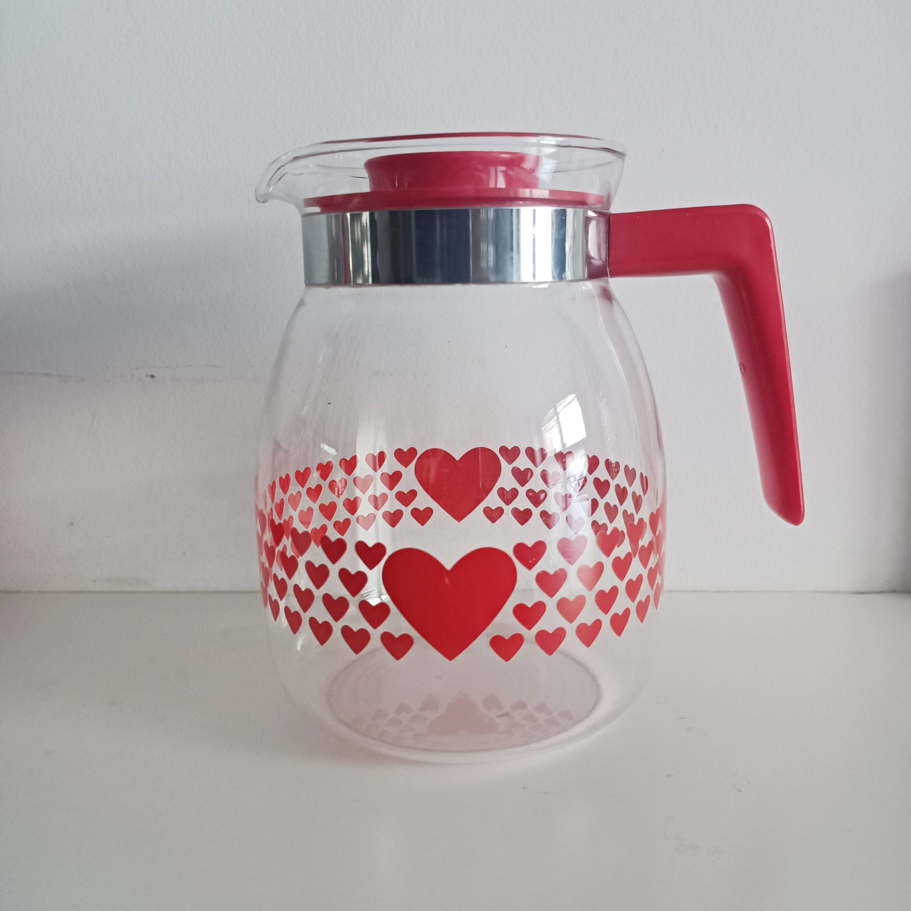 Coffee pot, heart pattern