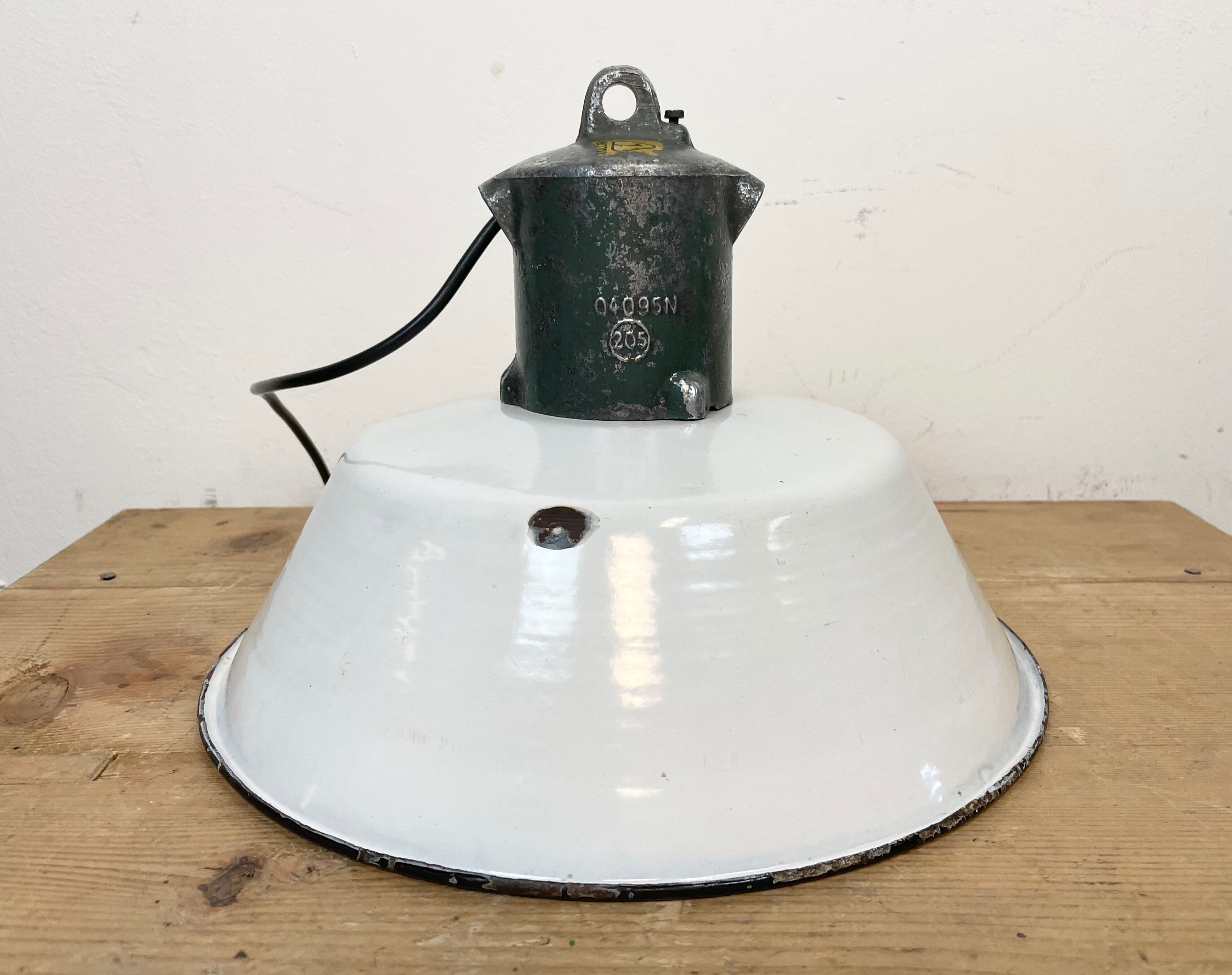 Industrial White Enamel Industrial Lamp with Cast Aluminium Top from EOW, 1950s