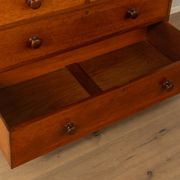 Armoire à linge en lin des années 1840