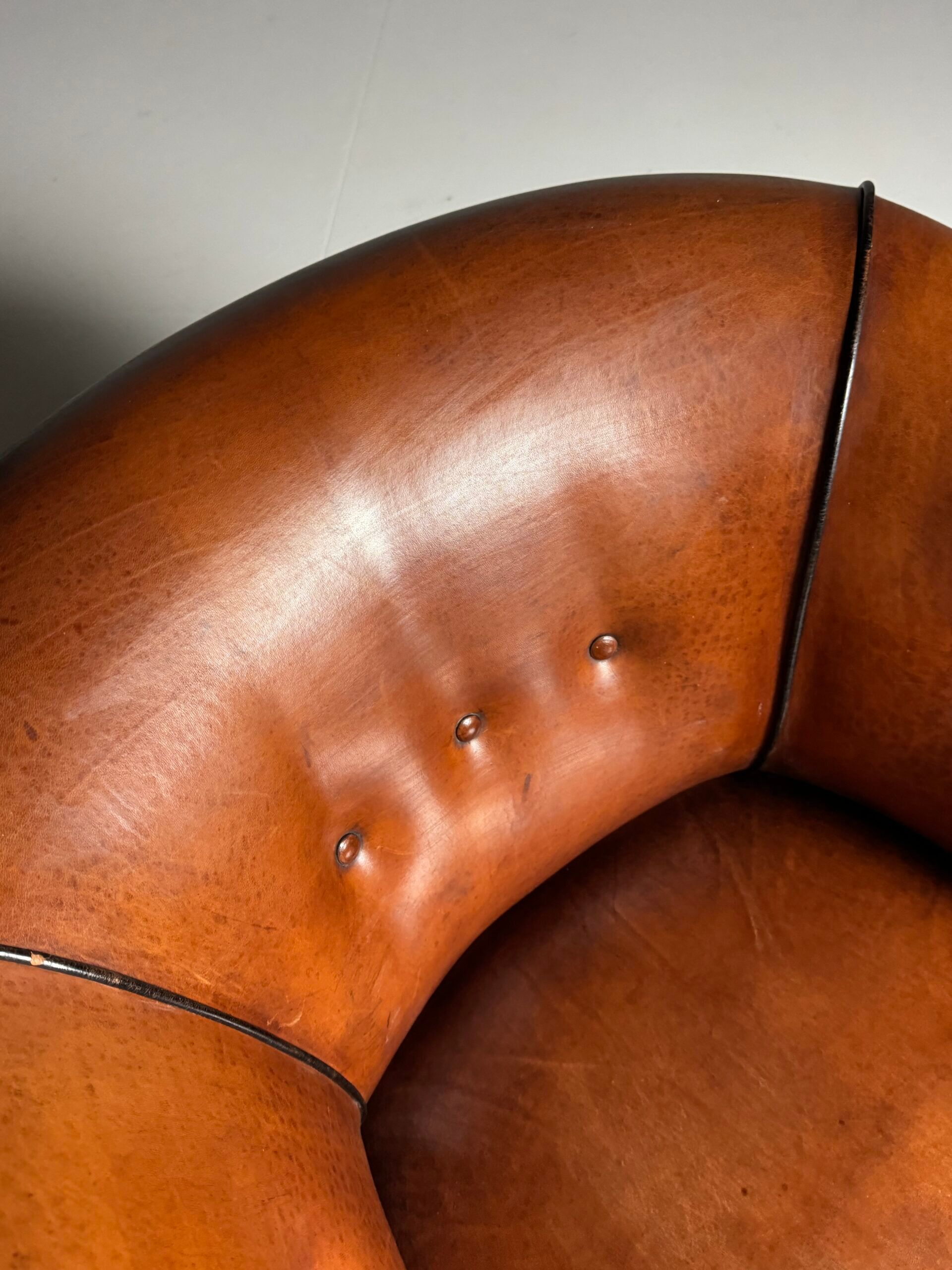 Ensemble de 2 fauteuils club en peau de mouton