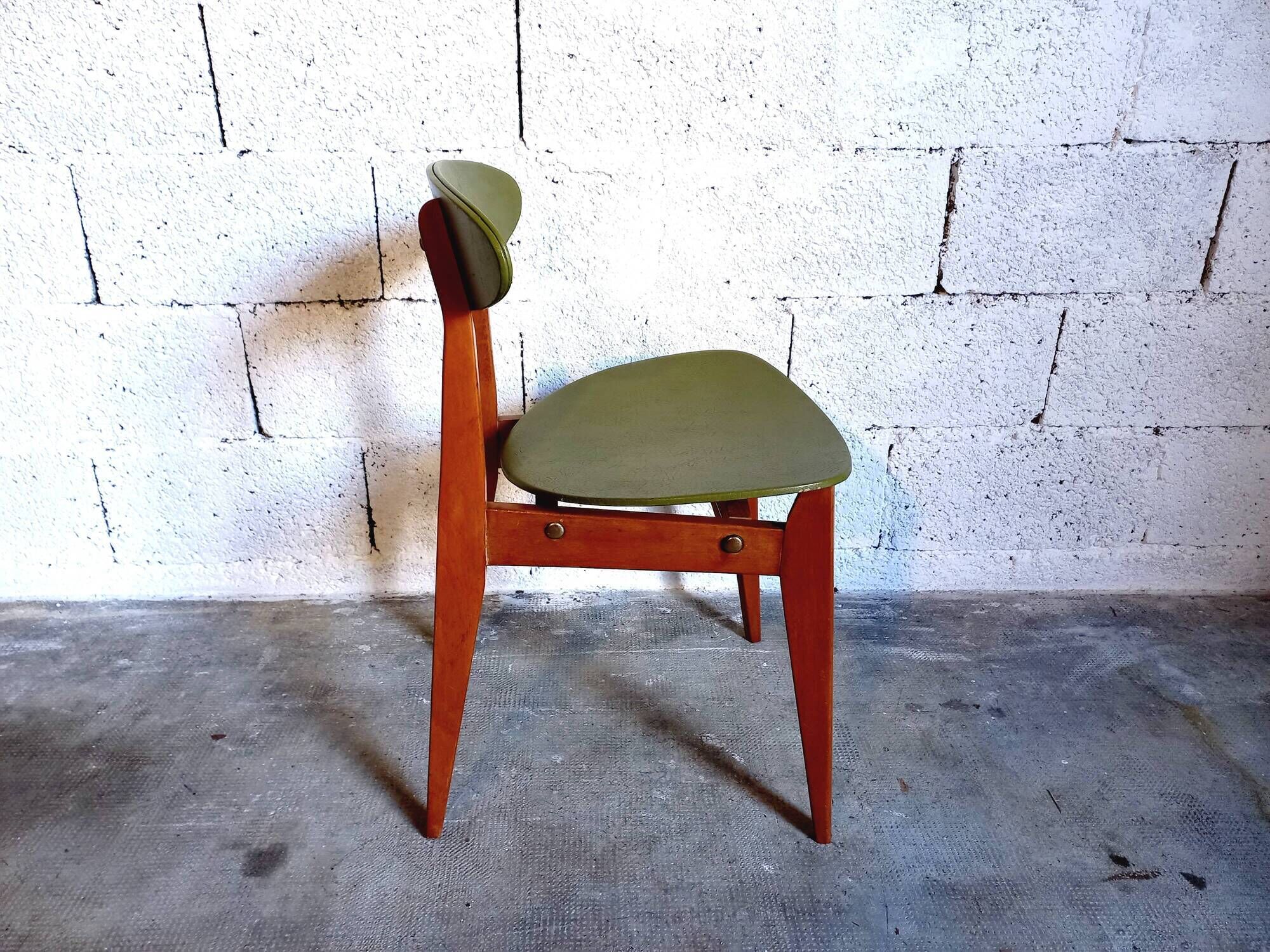Vintage chair 50s 60s in wood and green skai