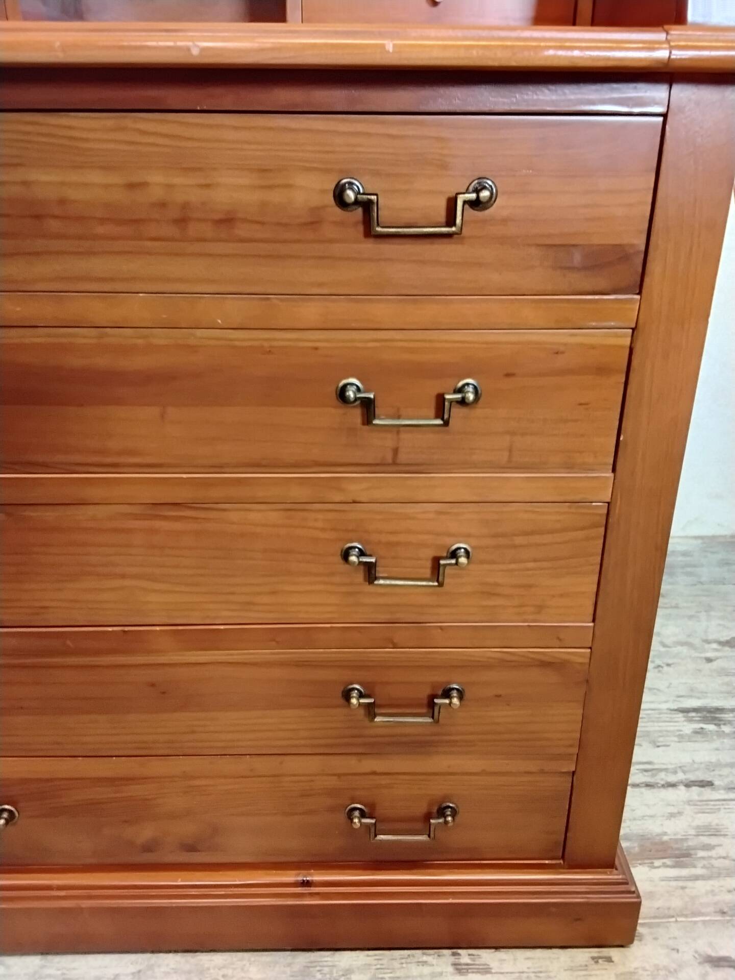 Wooden curtain secretary