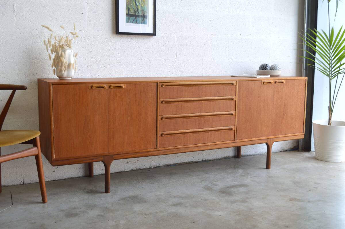 Enfilade McIntosh Dunbar 213cm