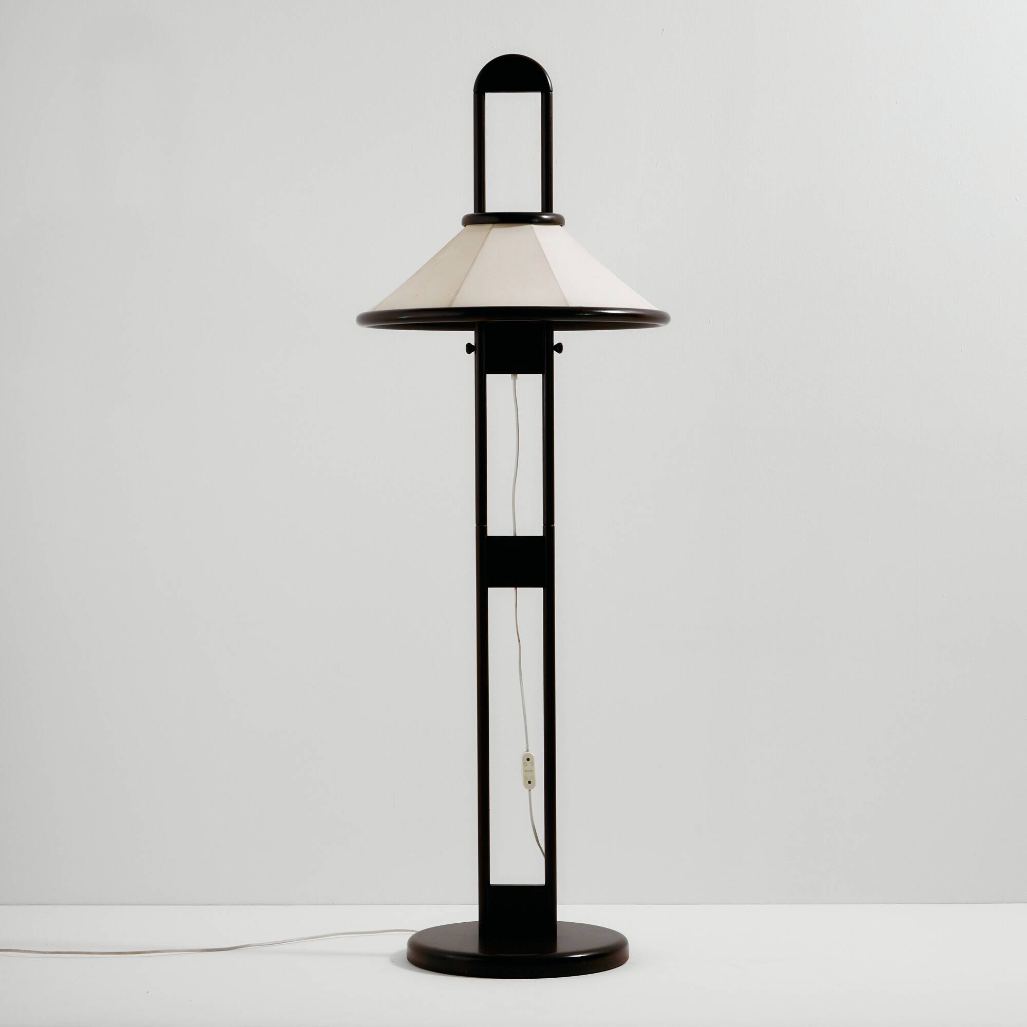 MK11052 Pine floor lamp by Lys