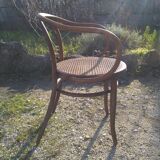 Chair J.J Kohn says "Le Corbusier"