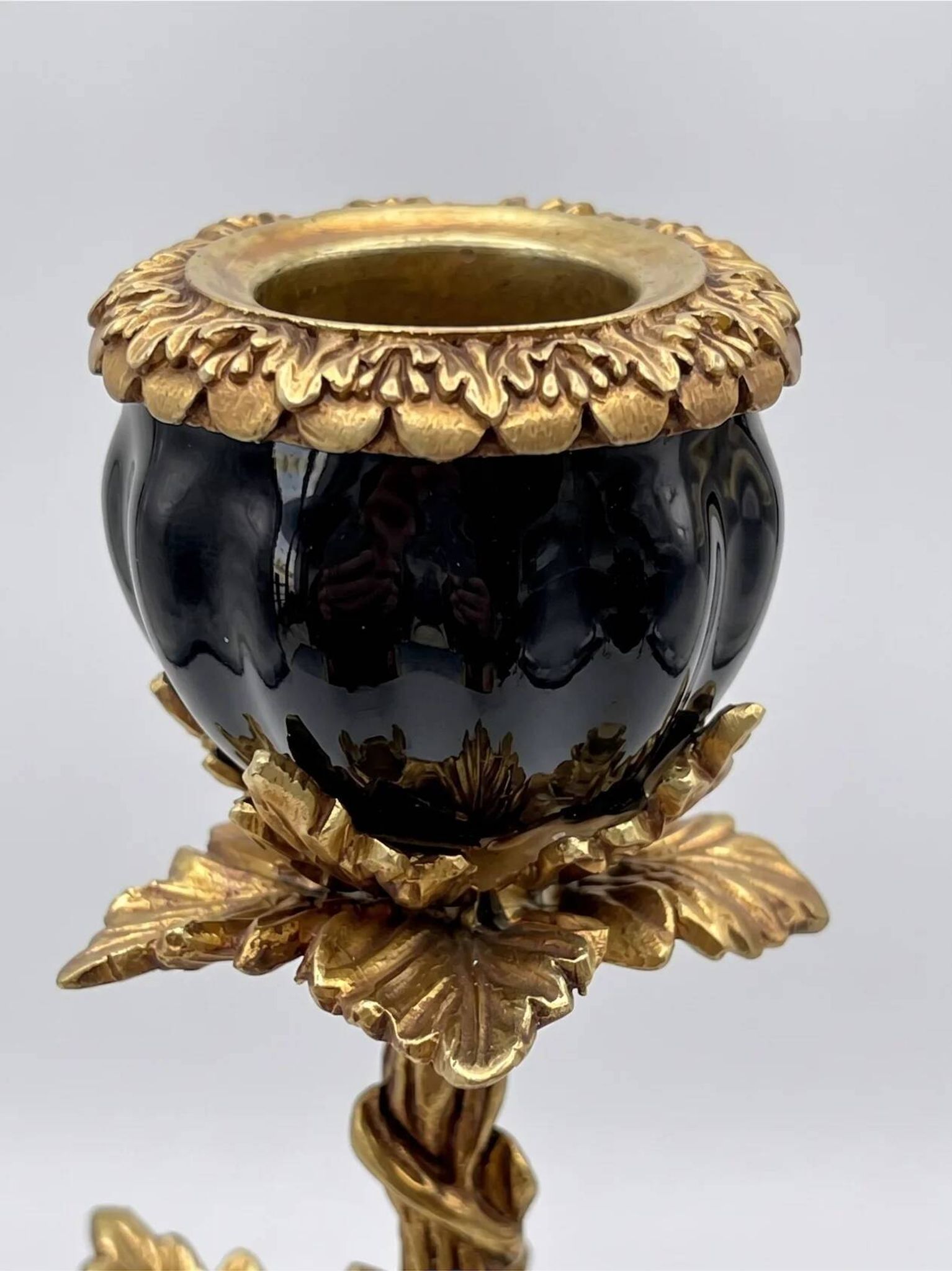 Pair of parrot candlesticks in porcelain and gilded bronze – Louis XVI style – 47 cm