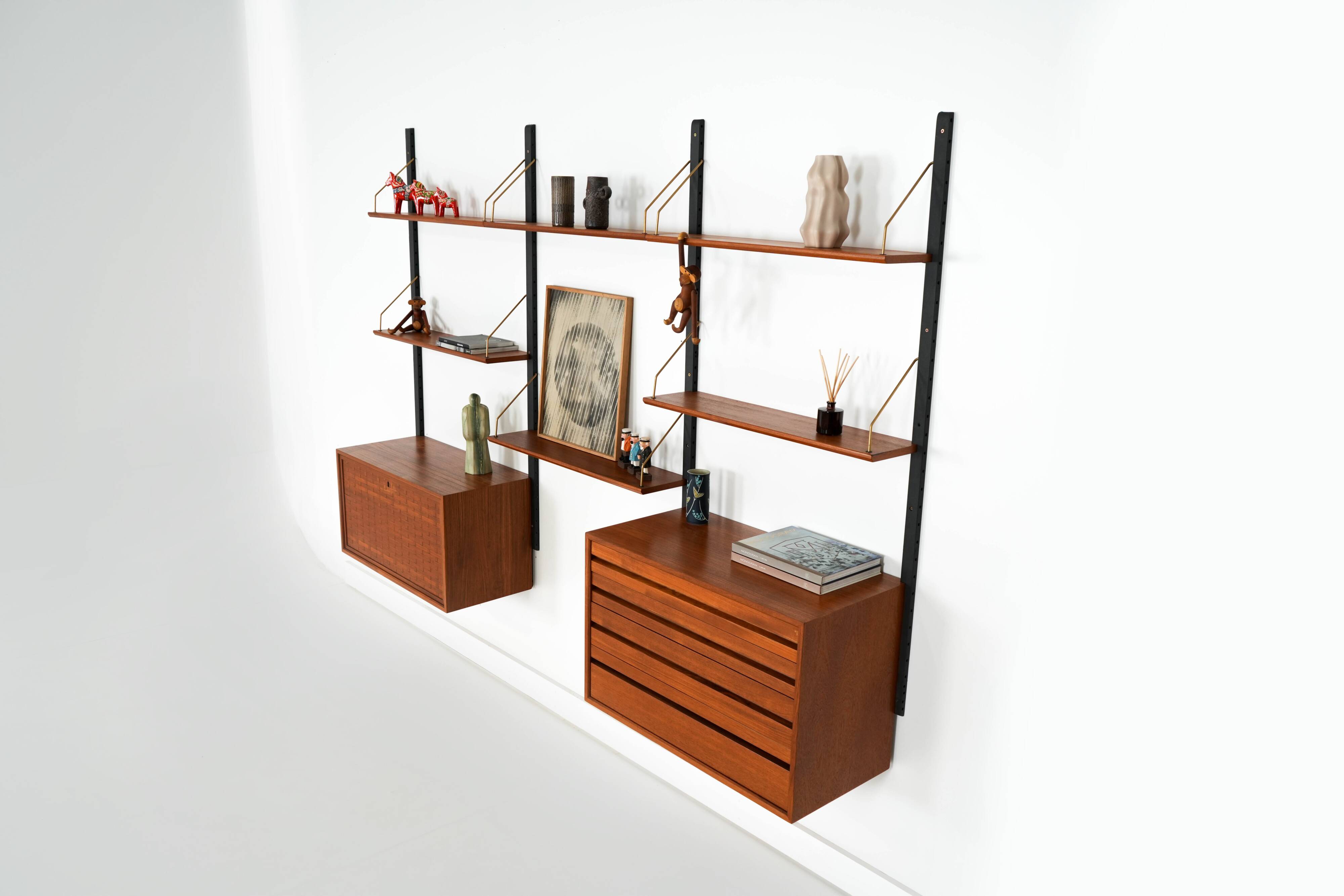 Teak modular shelving unit, Danish design, 1960s, designer: Poul Cadovius