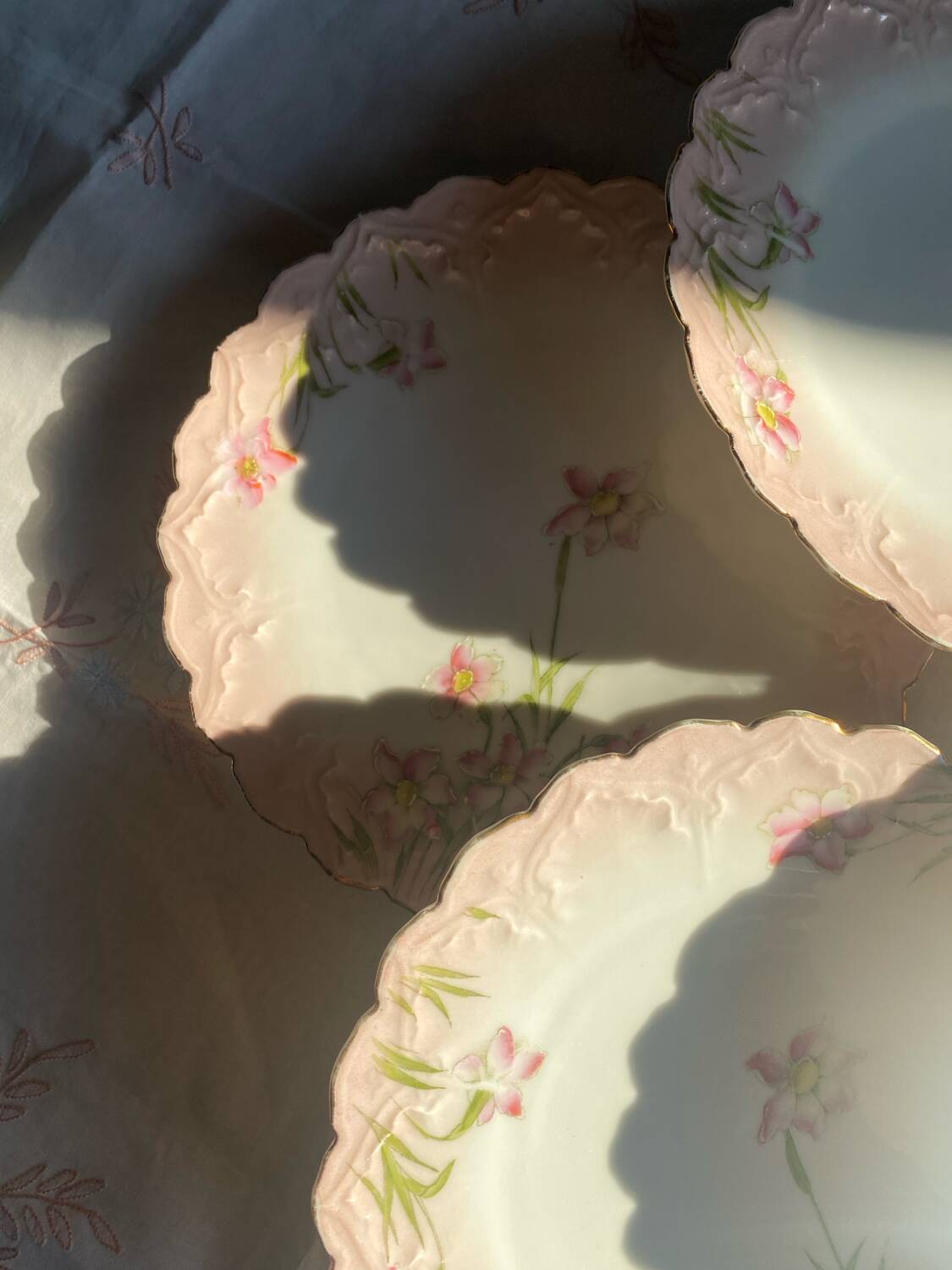 Set of 5 Art Nouveau dessert plates