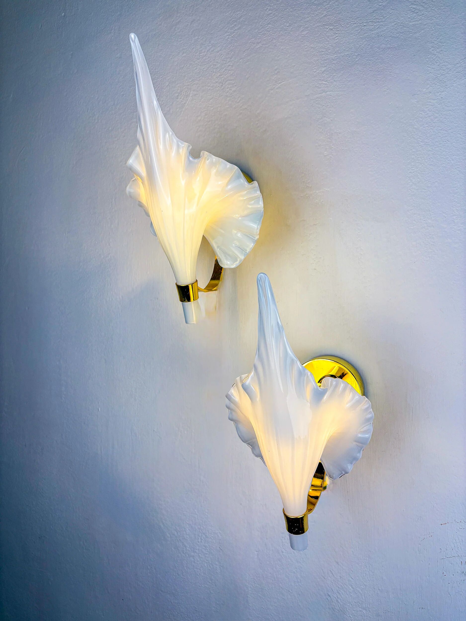 Pair of Italian "Calla Lily" leaf-shaped wall sconces, Murano glass & gilt brass, circa 1970s
