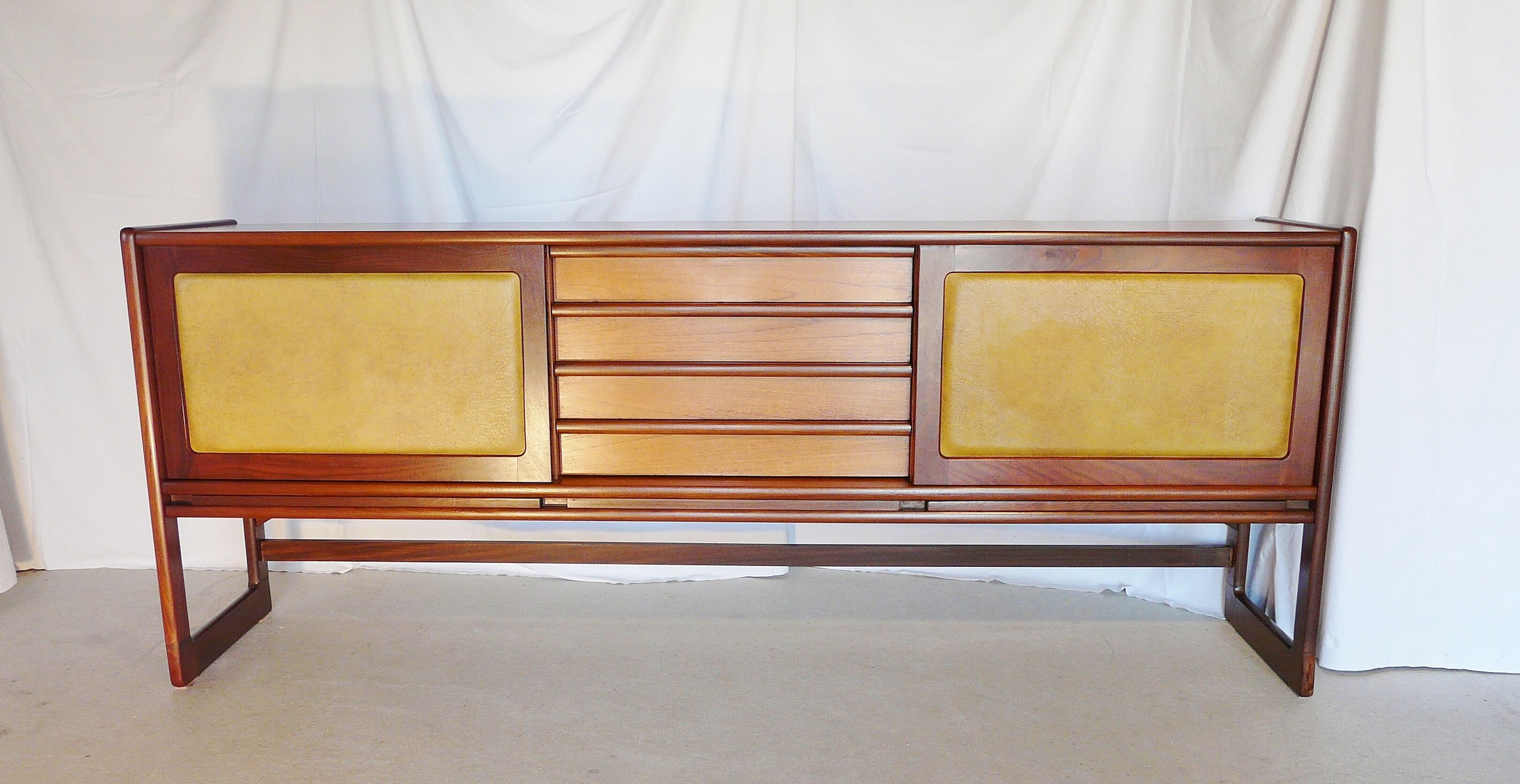 Scandinavian teak line sideboard