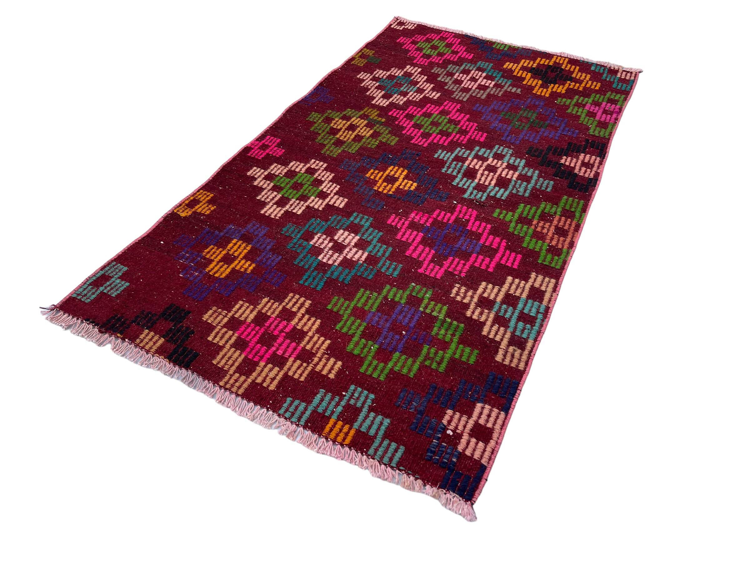 Vintage turkish kilim rug ,  136 x 76 cm