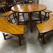 Brutalist ensemble round table 113cm and its 4 rounded stools 1960