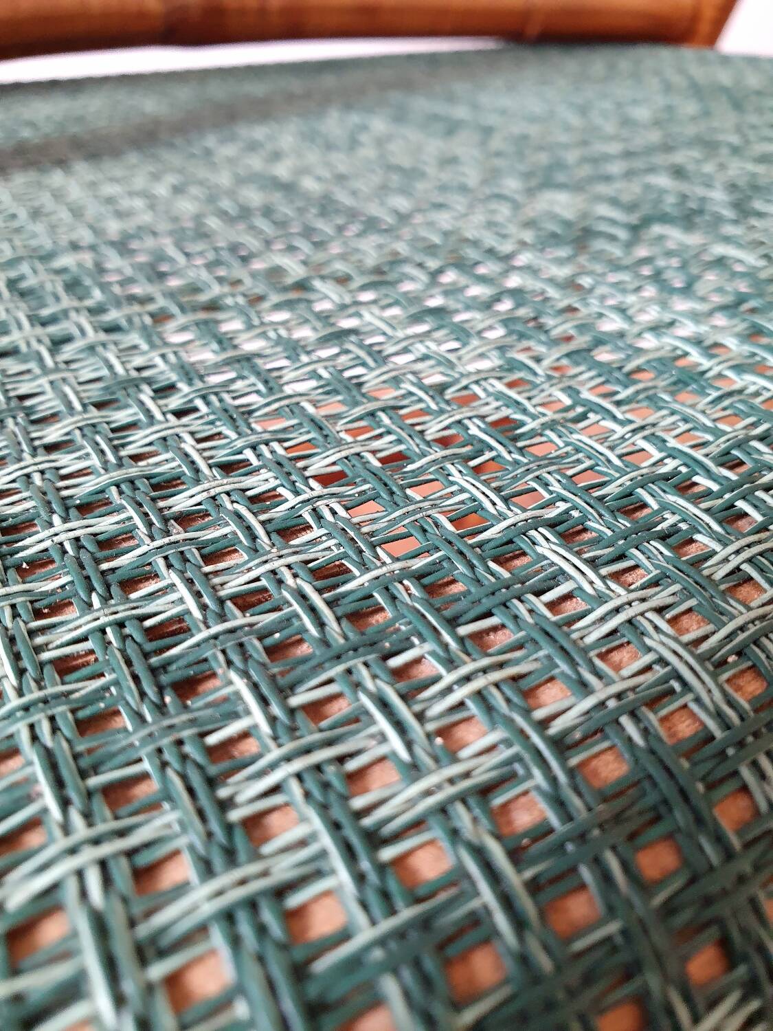 Paire de chaises de bistrot pliantes en rotin