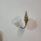 Vintage art deco wall lamp in glass and brass