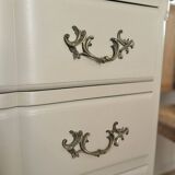 Antique chest of drawers
