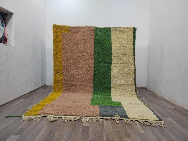 Handmade wool rug size 150 x 250 cm