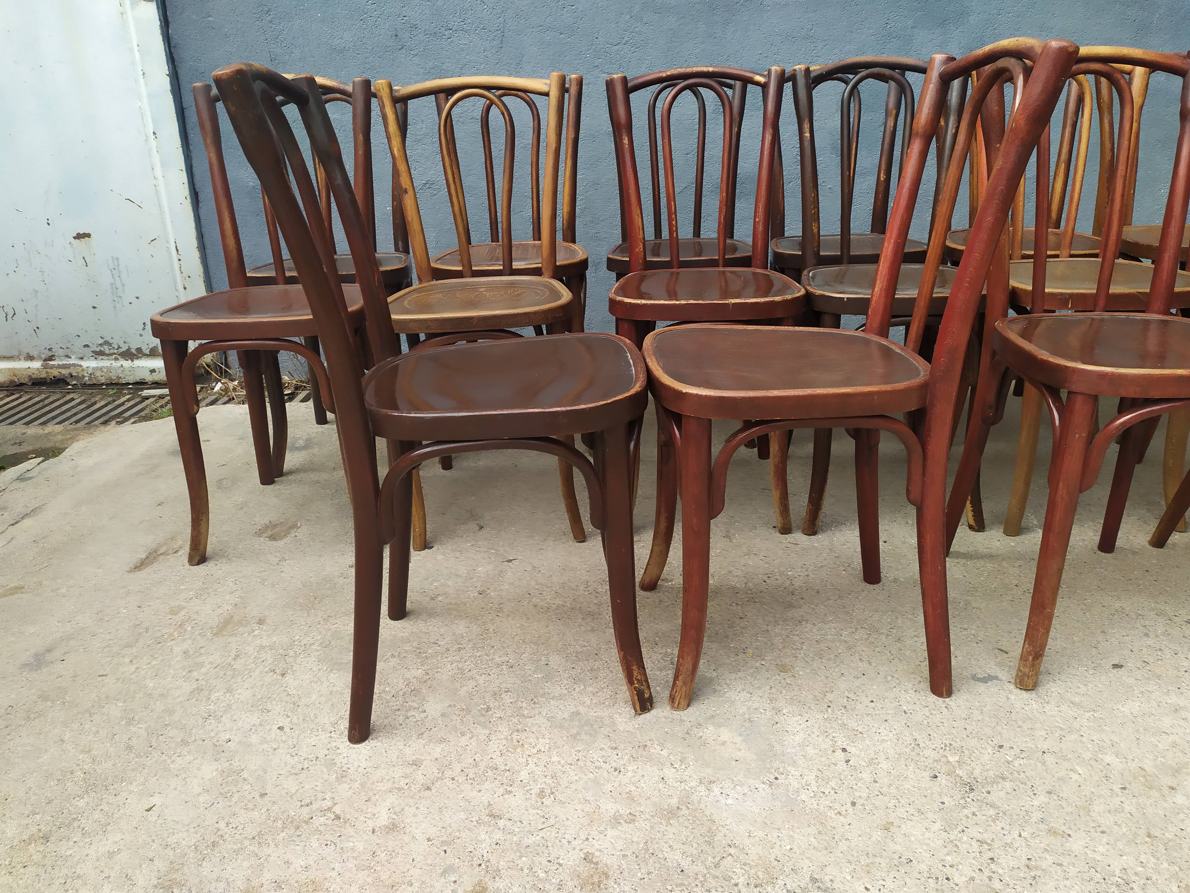 Lot de 16 chaises bistrot