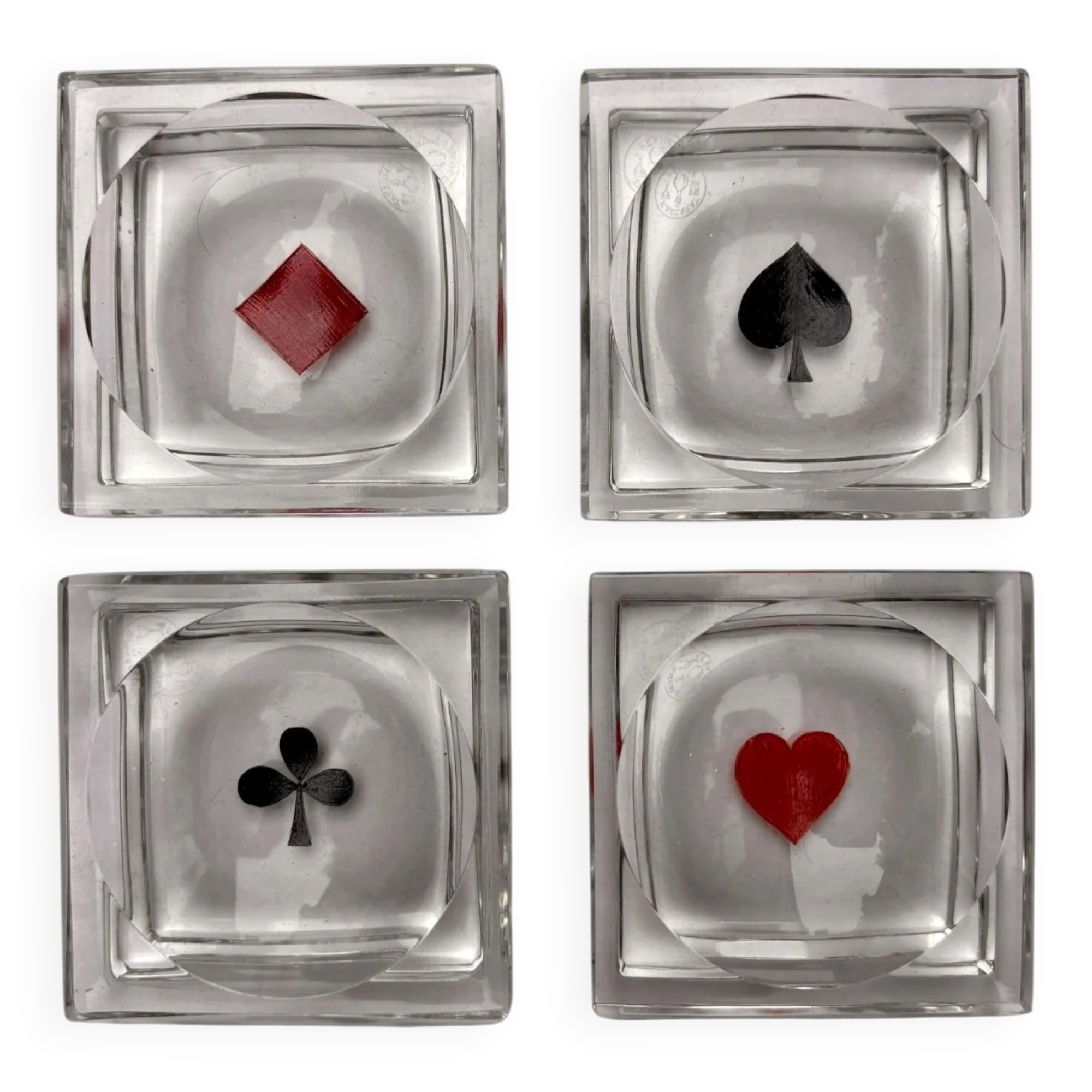 4 Baccarat ashtrays in hand-painted crystal