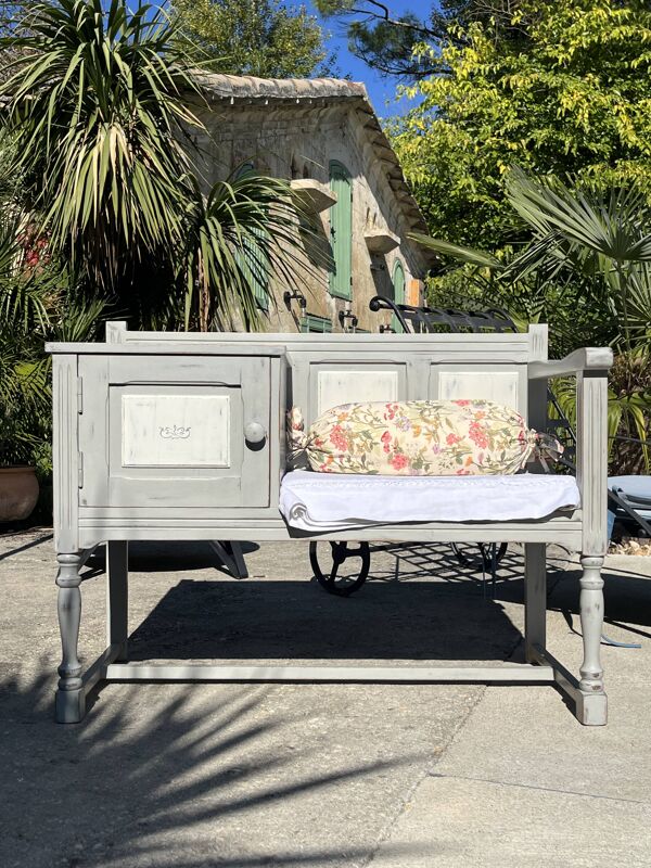 Meuble vintage relooké – ancien meuble téléphone, bois & blanc