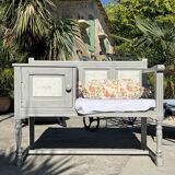 Vintage furniture revamped – old telephone table, wood & white