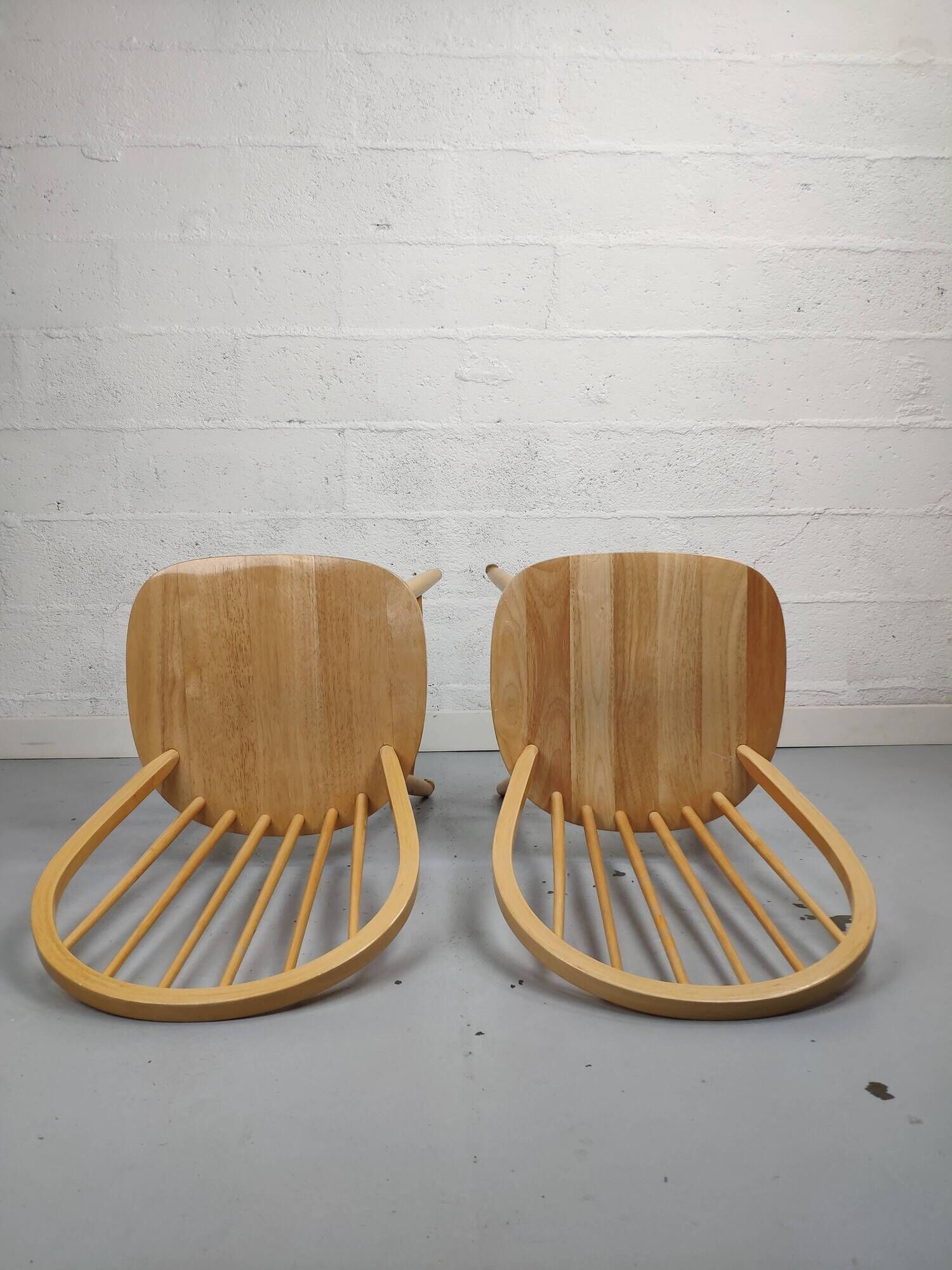 Paire de chaises en pin