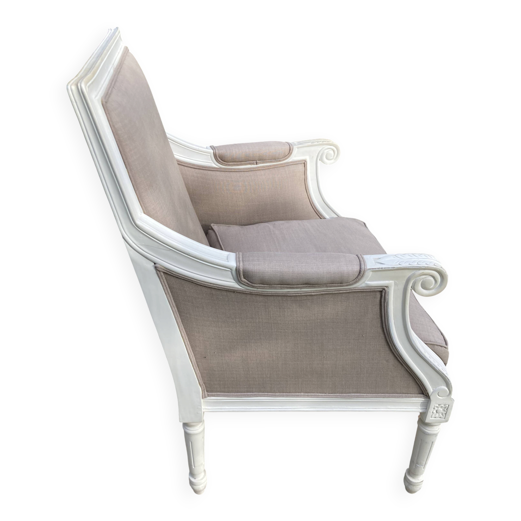 Louis XVI bergère style