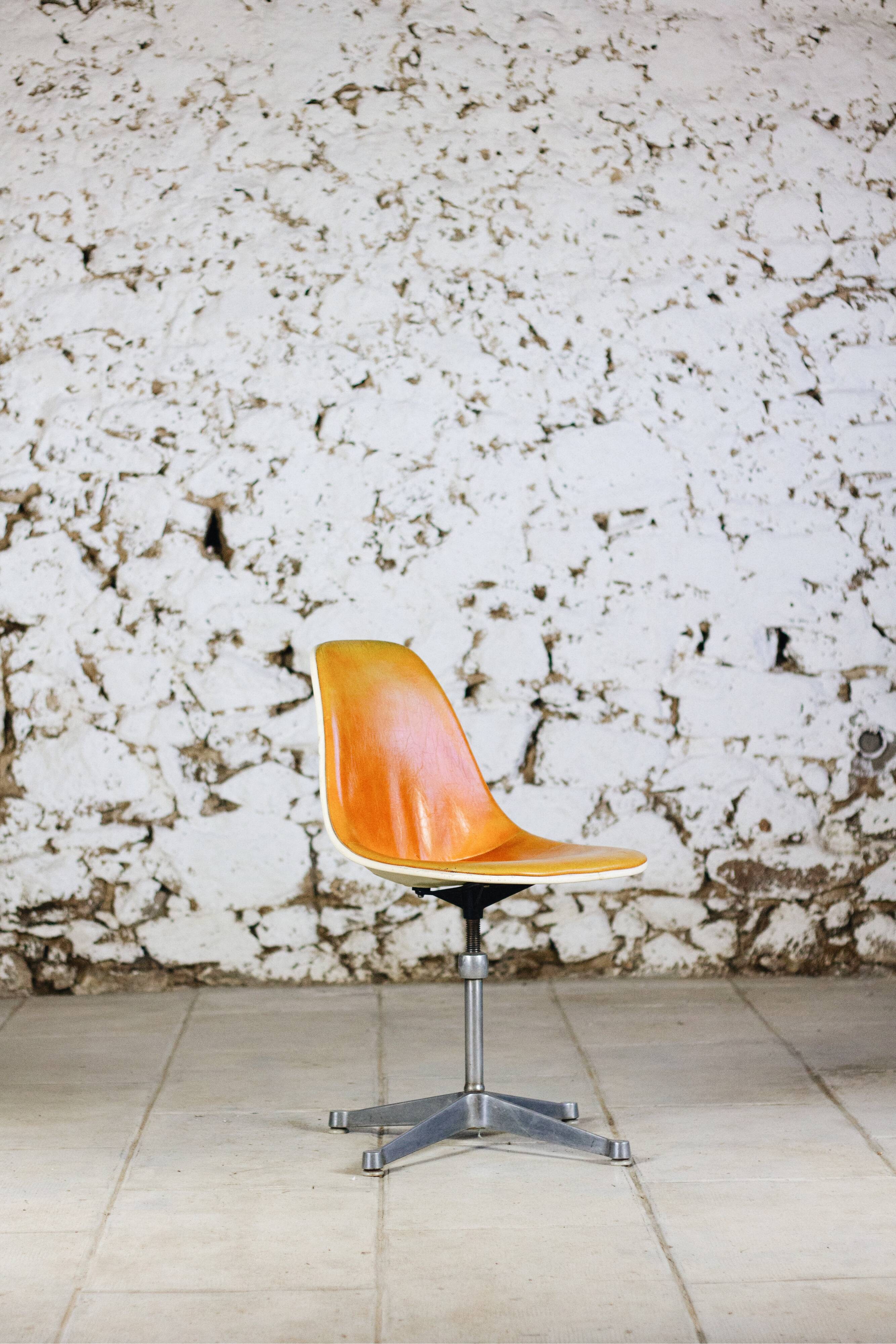 Eames office chair for Herman Miller, 1960