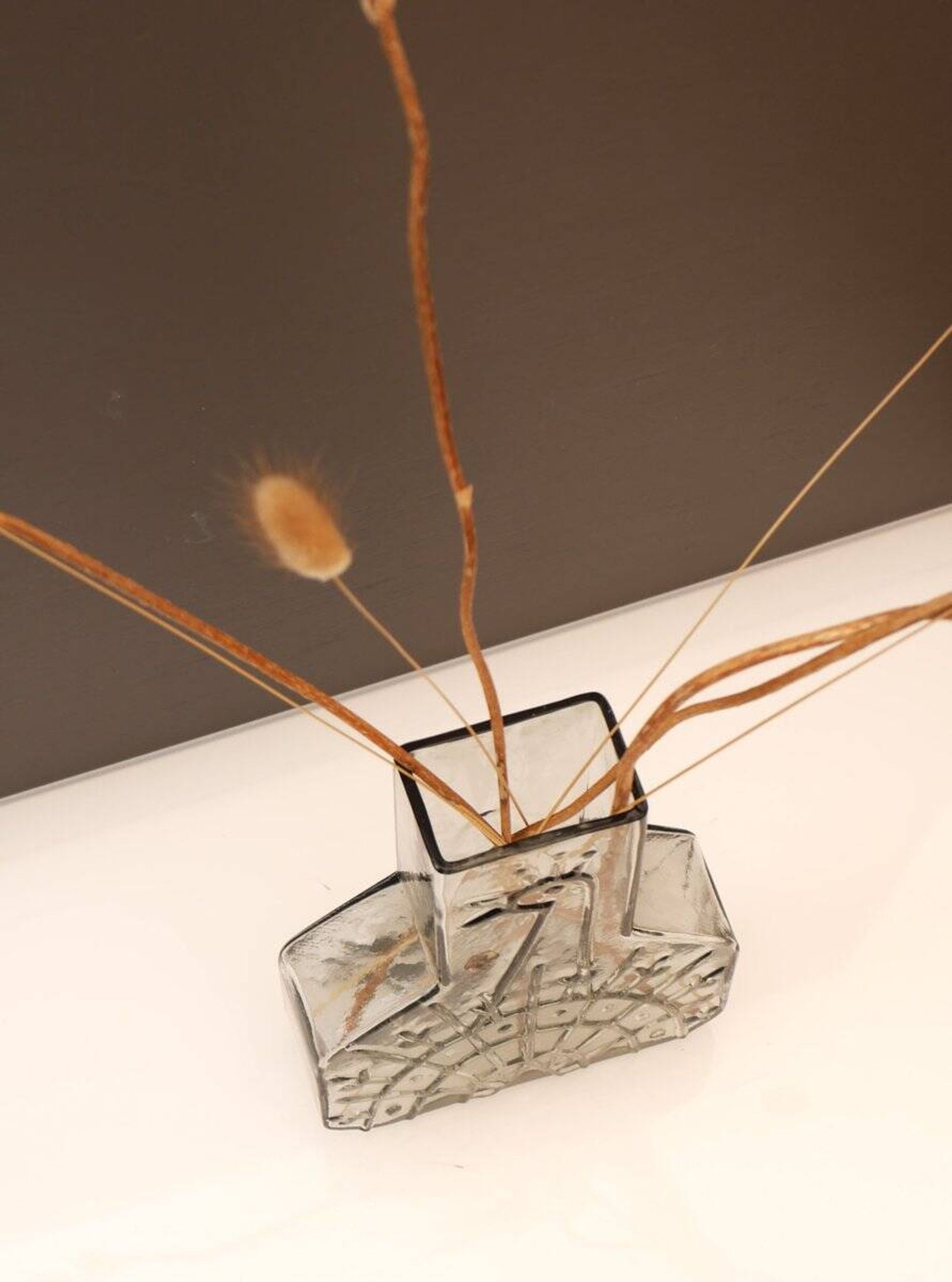 Mid-century Scandinavian modern art glass vase by Wiktor Berndt for Flygsfors, Sweden