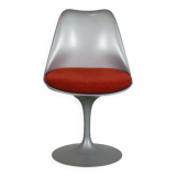 Chaises Tulip d’Eero Saarinen – Édition 50e Anniversaire par Knoll