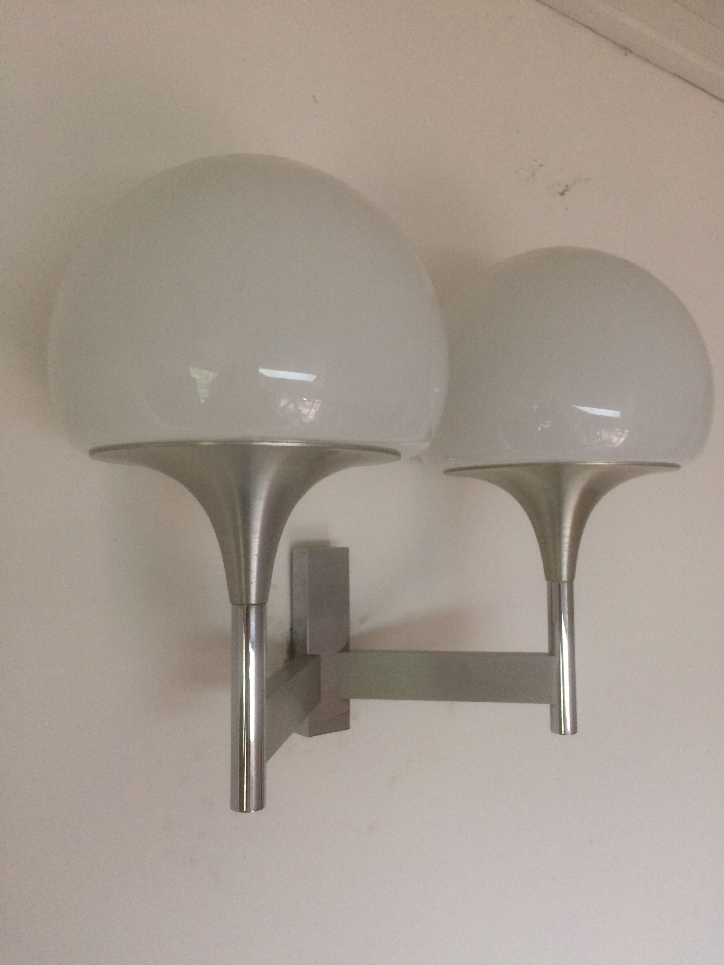 Double sconce from the Sciolari house in Milan