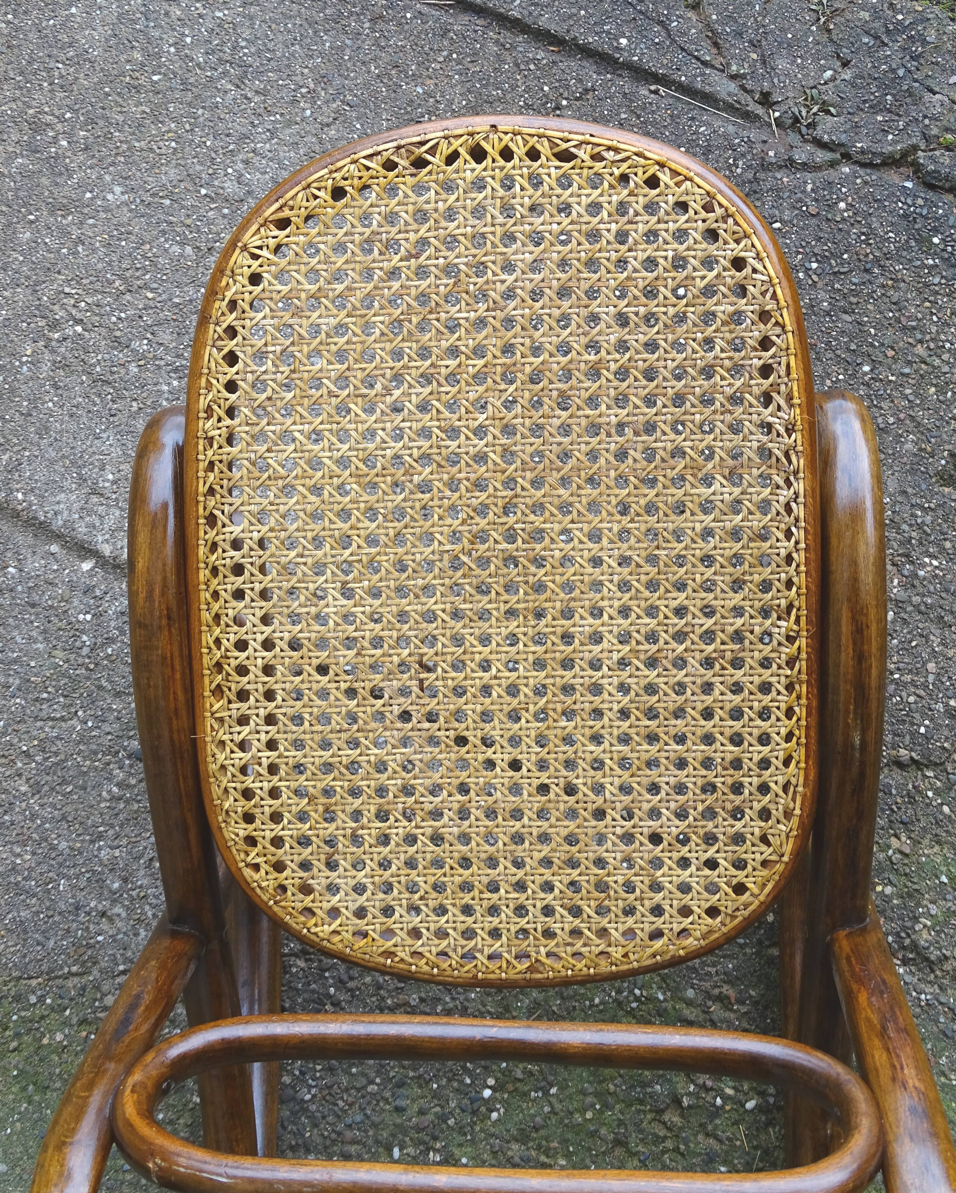 Footrest Thonet 1900, canned