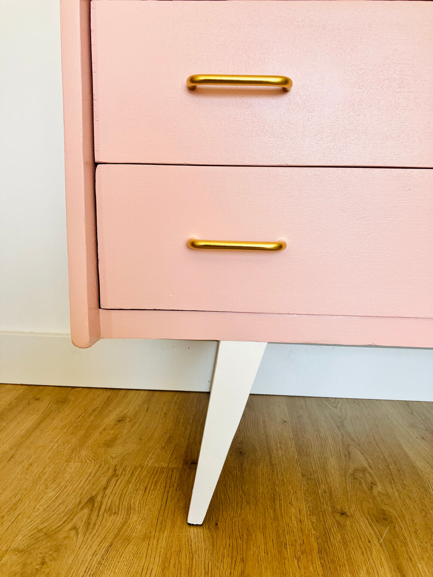 1950s pink and gold chest of drawers