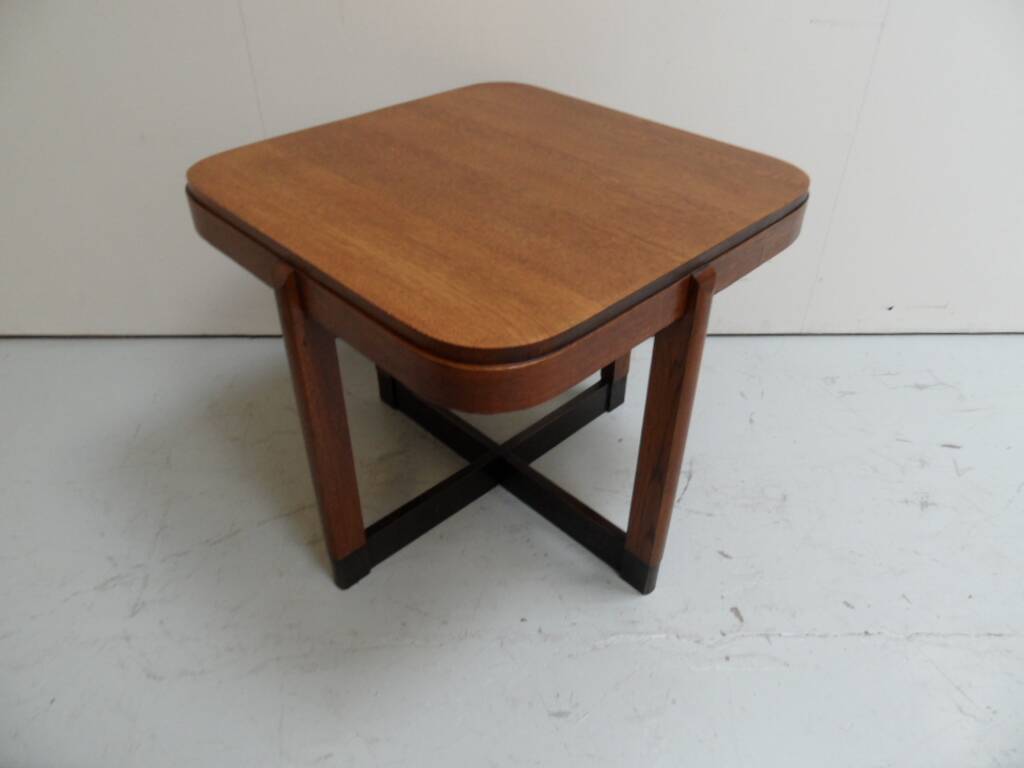 Table basse en chêne art déco
