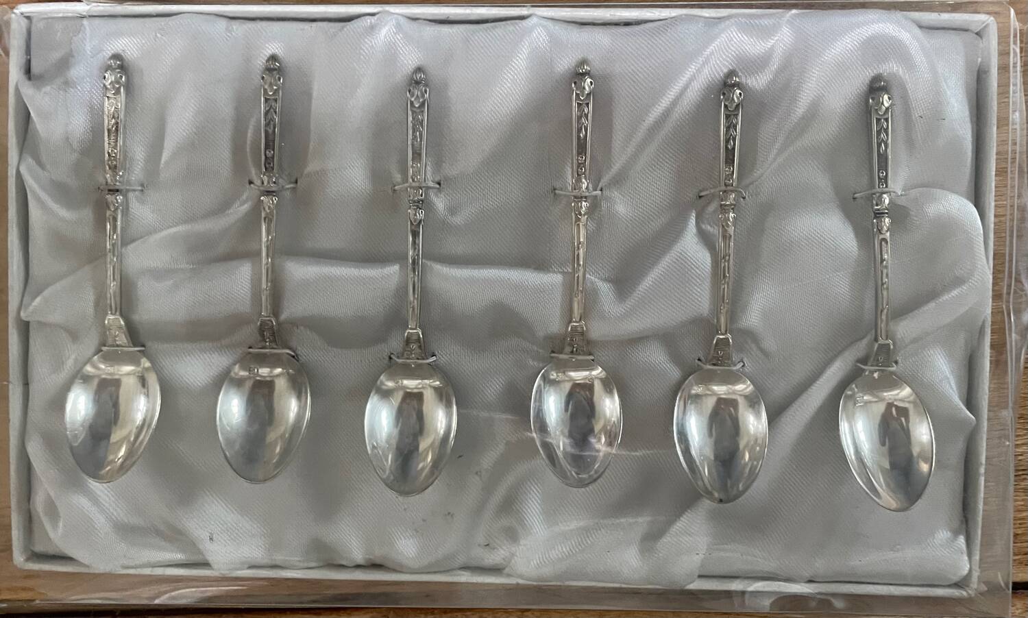 6 silver teaspoons