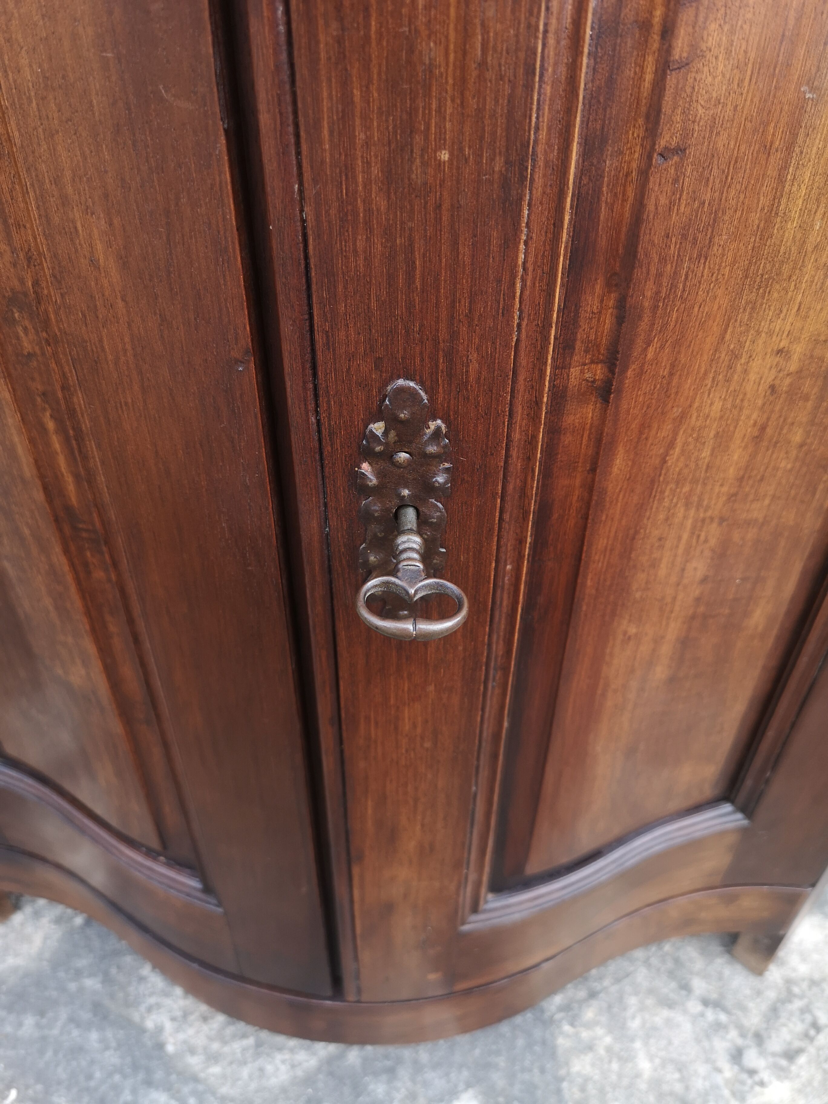 Wood notch