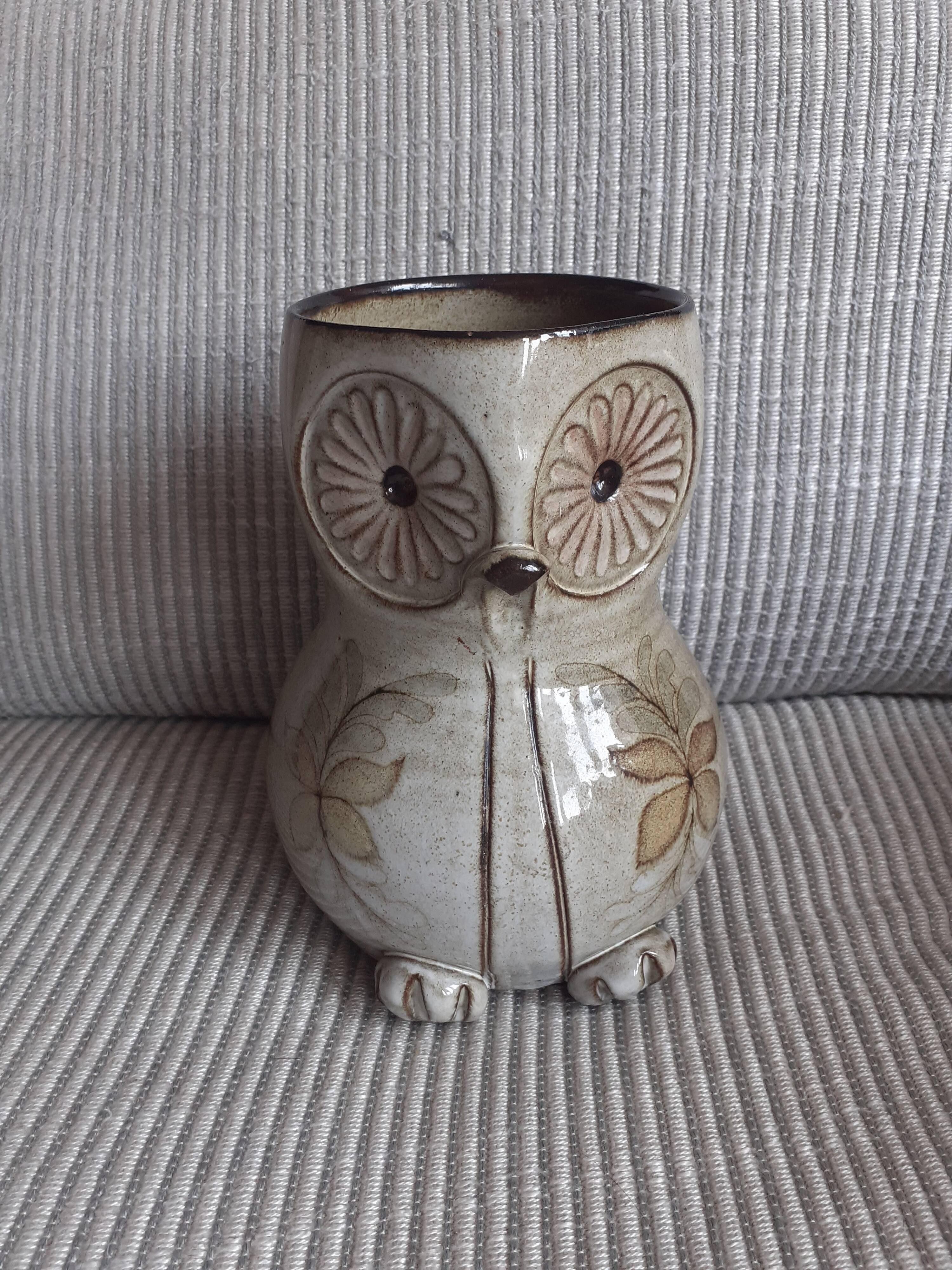 Zoomorphic vase in the shape of an owl by Pol Chambost