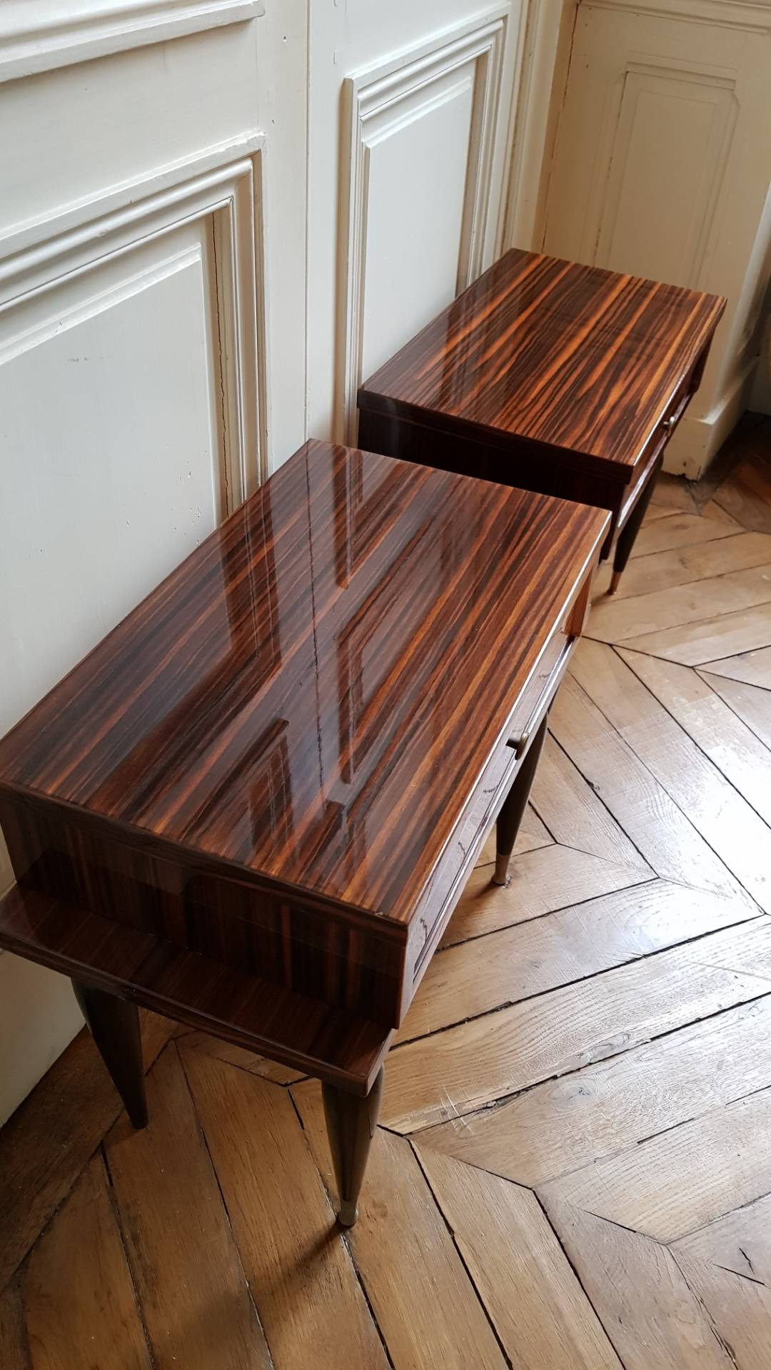 Pair of nightstands Tineo 60s wood plates